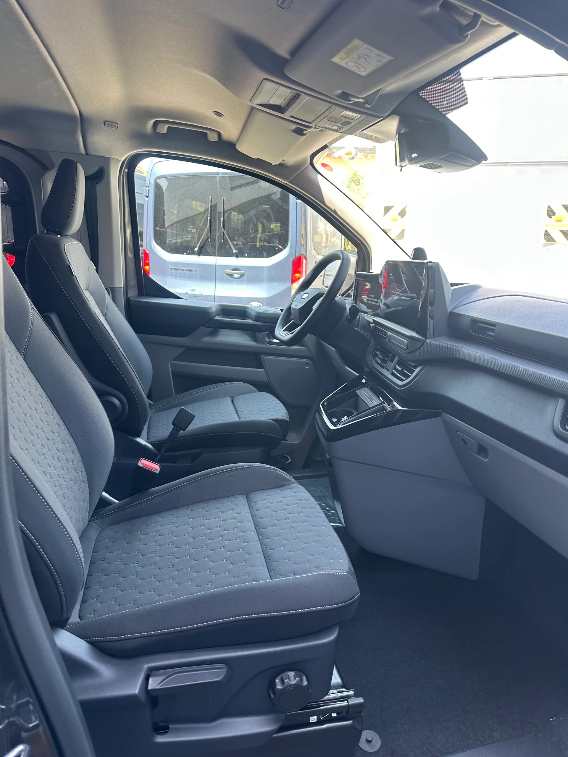 FORD Transit C combi 320 L1 2.0 Eco Limited/170CV/Aut.-image-13