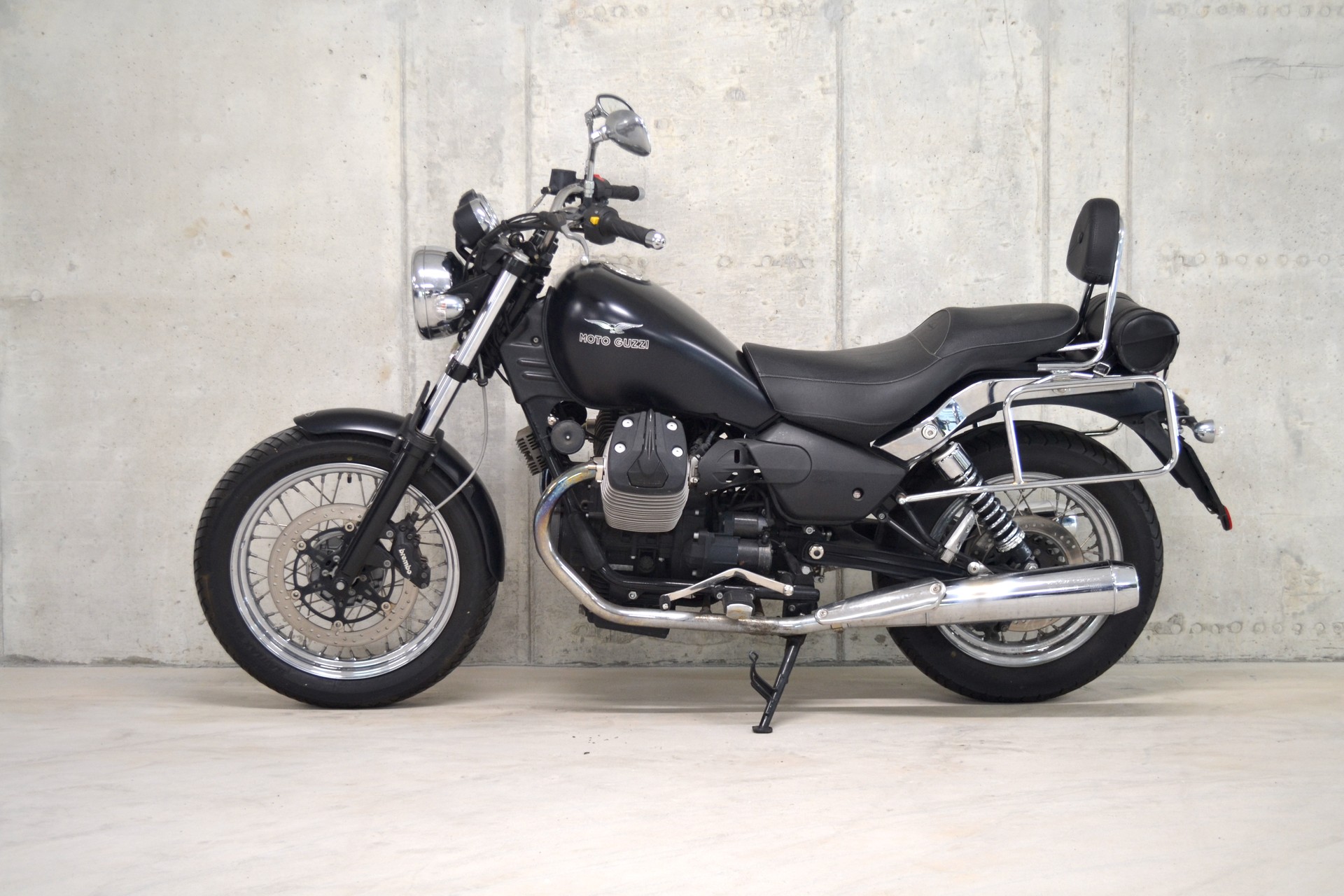 MOTO GUZZI Nevada Classic 750-showroom-element-2