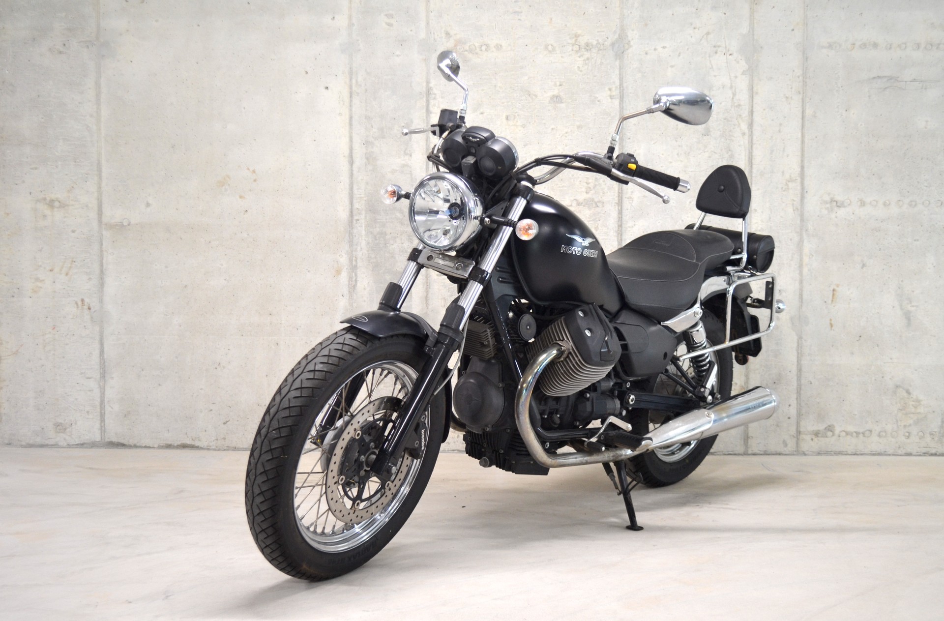 MOTO GUZZI Nevada Classic 750-showroom-element-1