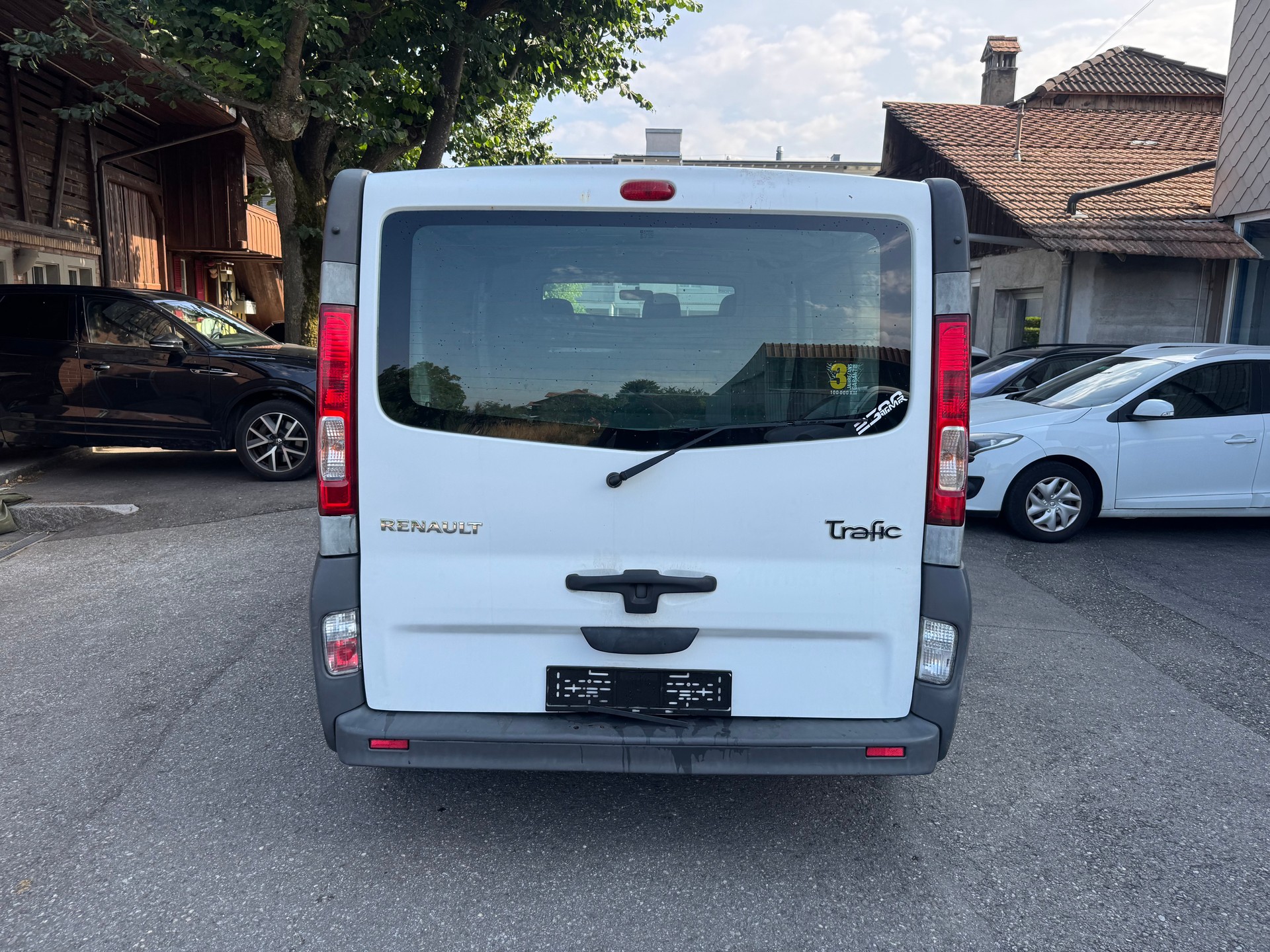 RENAULT Trafic 2.0 dCi 90 2.7t L1H1-image-4