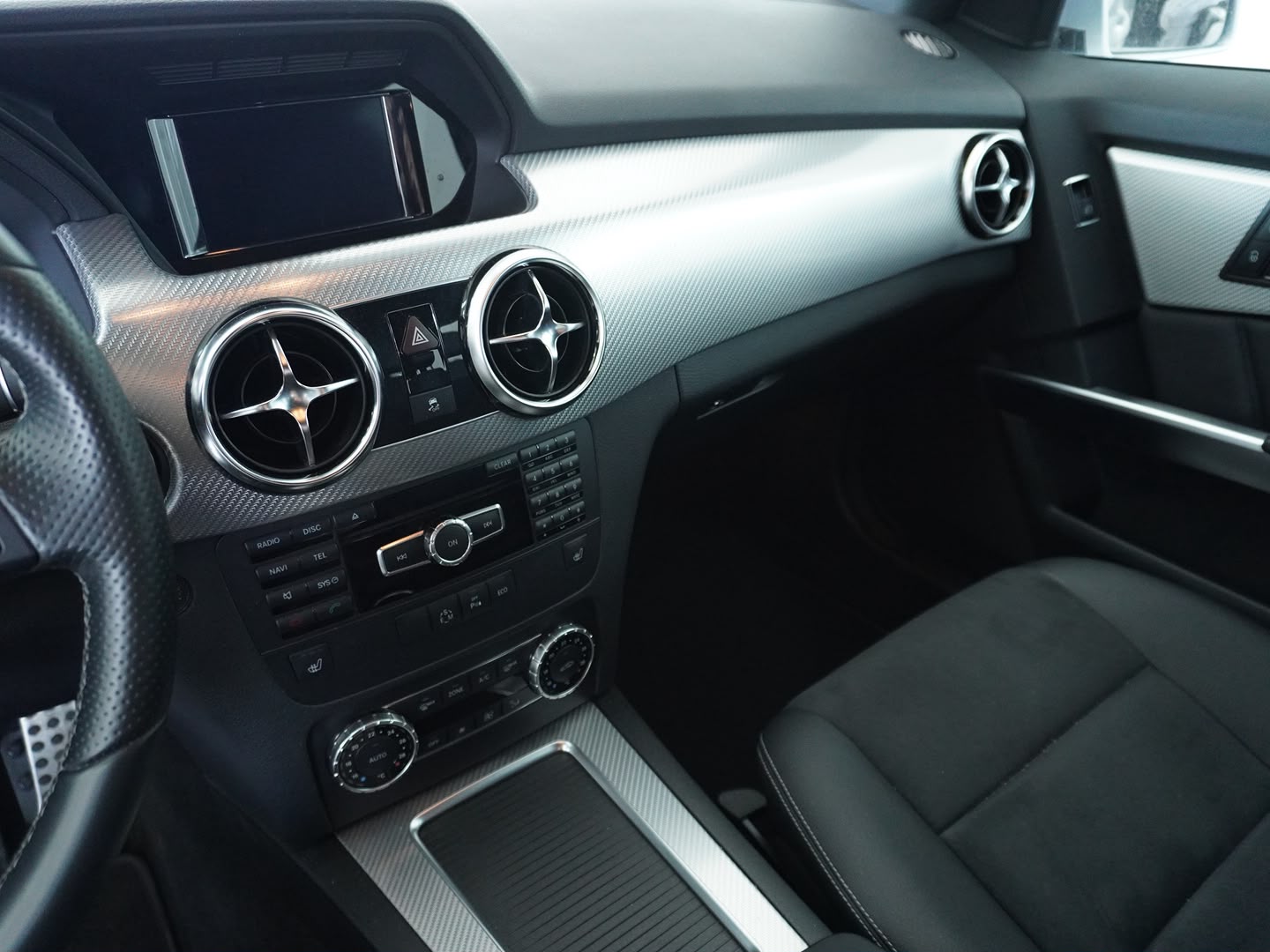 MERCEDES-BENZ GLK 220 BlueTEC 4Matic 7G-Tronic-image-5