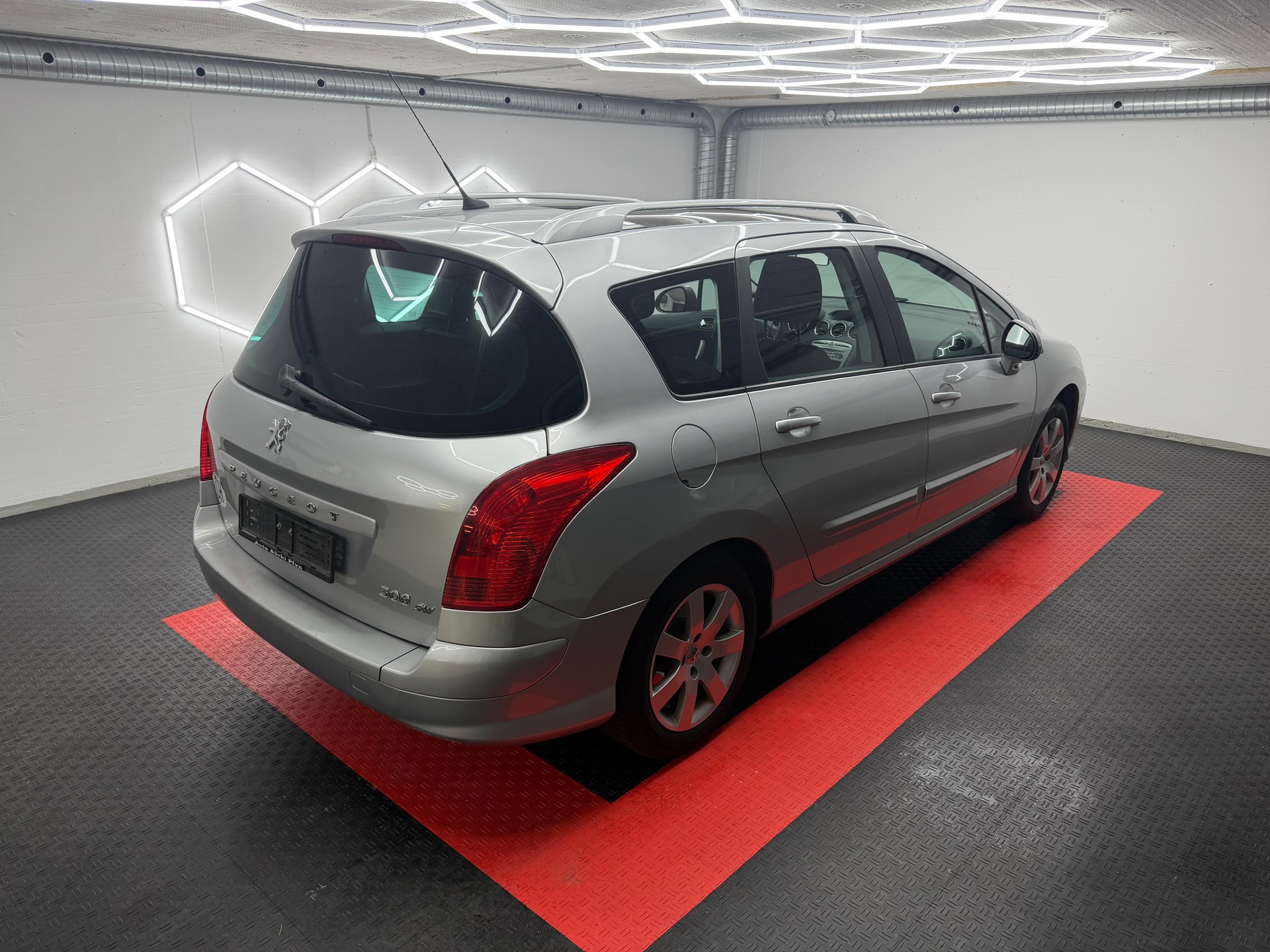 PEUGEOT 308 SW 1.6 HDI Trendy EGS6-image-3