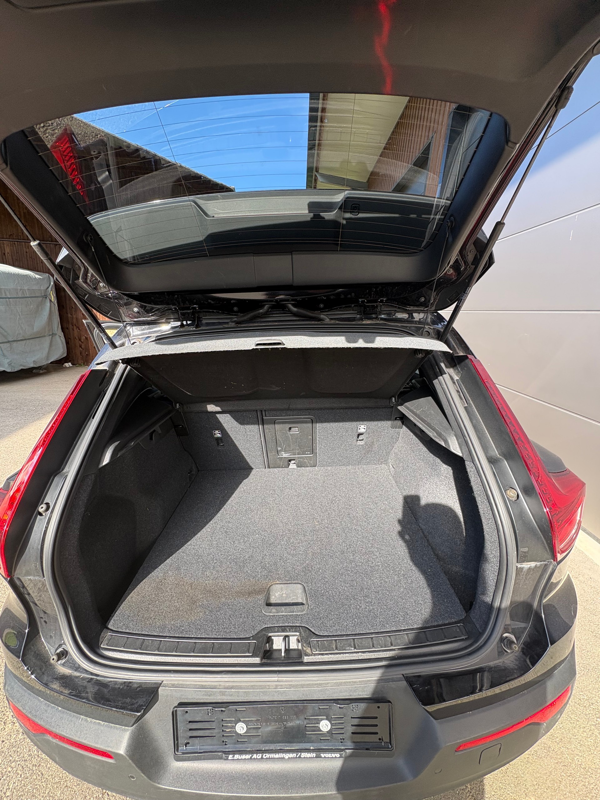 VOLVO XC40 T3-image-7