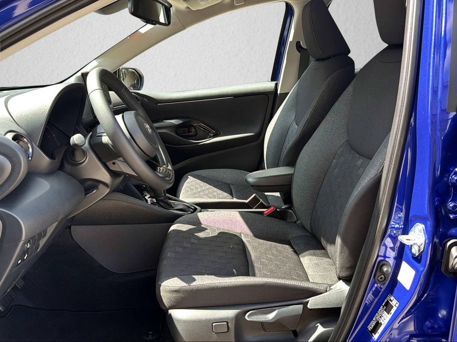 TOYOTA Yaris 1.5 VVT-i HSD Trend-image-7