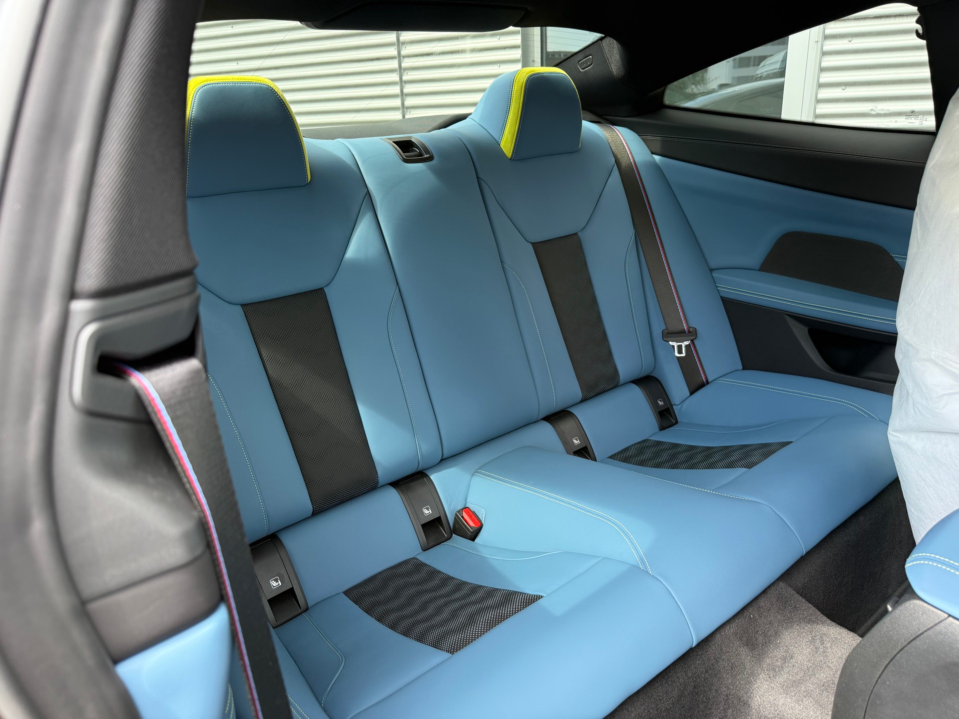 BMW M4 Coupé-image-13