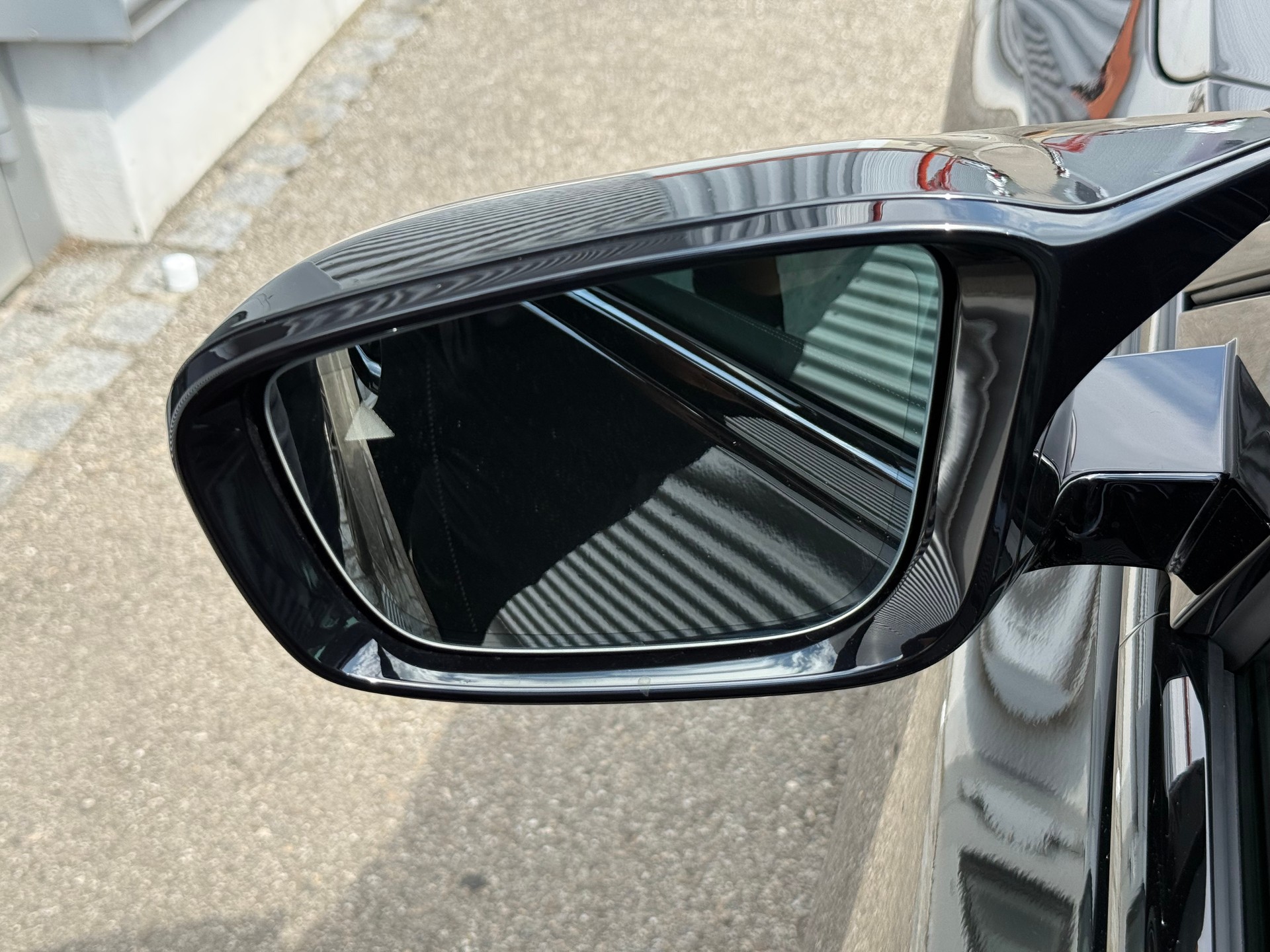 BMW M4 Coupé-image-17