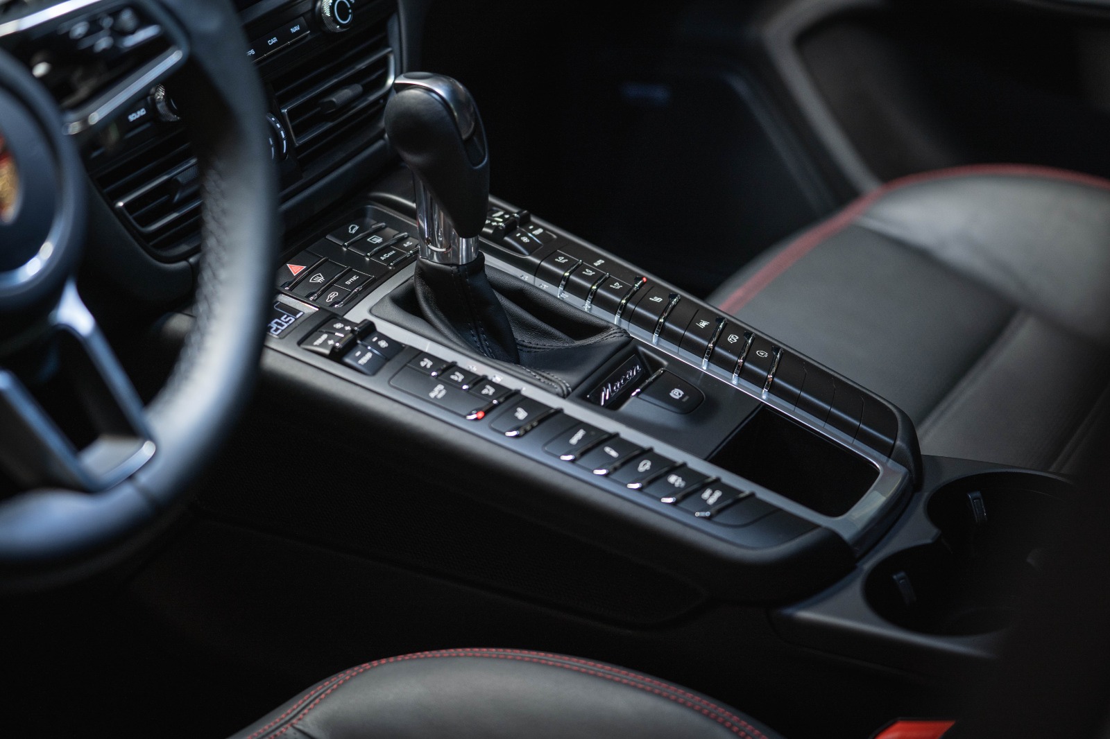 PORSCHE 2.9 V6 GTS-image-3