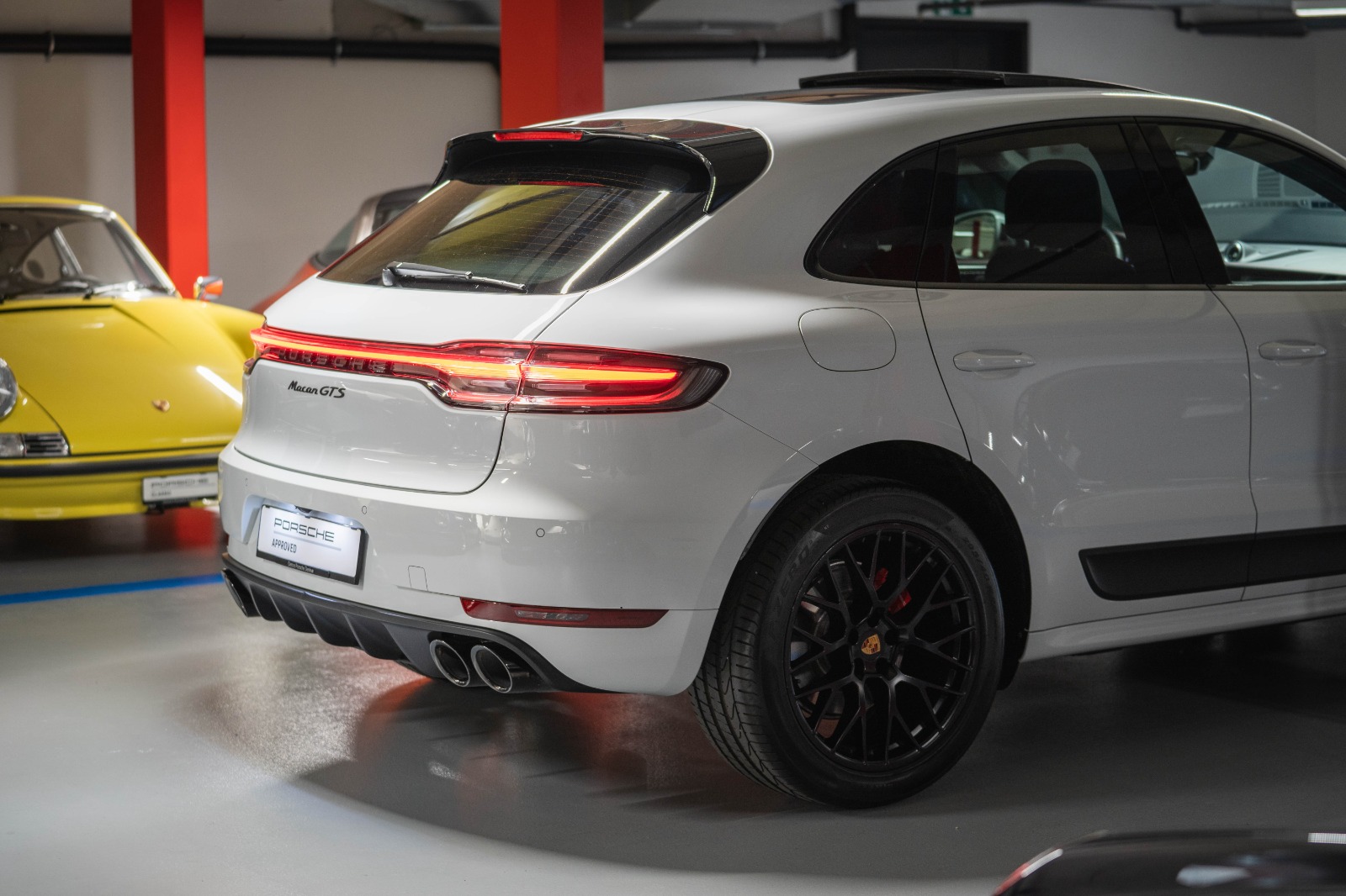 PORSCHE 2.9 V6 GTS-image-6
