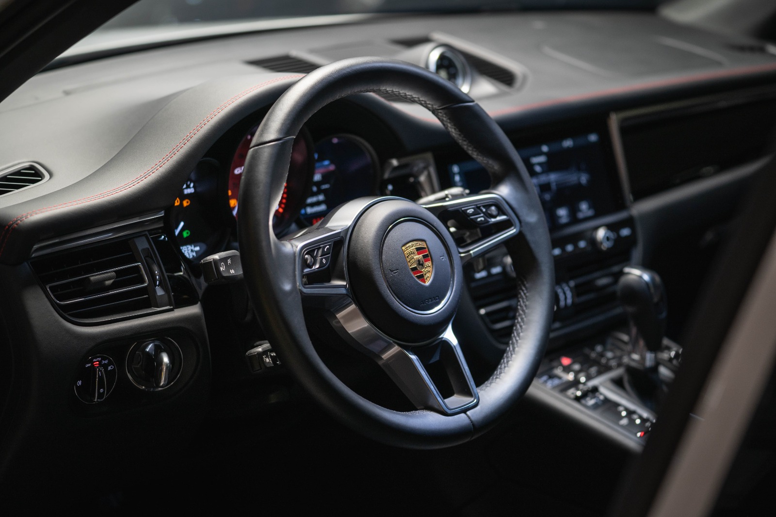PORSCHE 2.9 V6 GTS-image-1