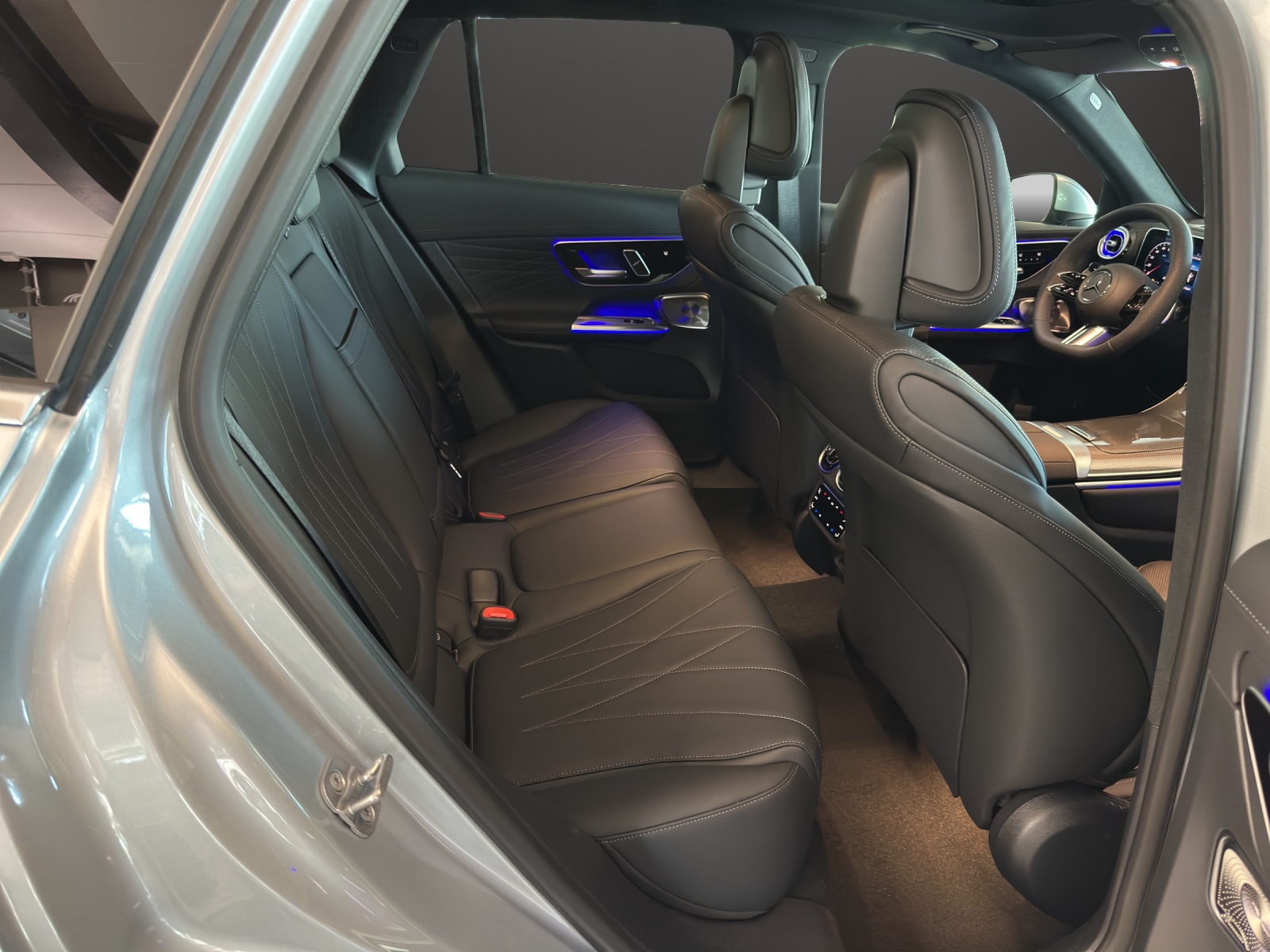 MERCEDES-BENZ GLC 400 e 4M EQ Star-image-11