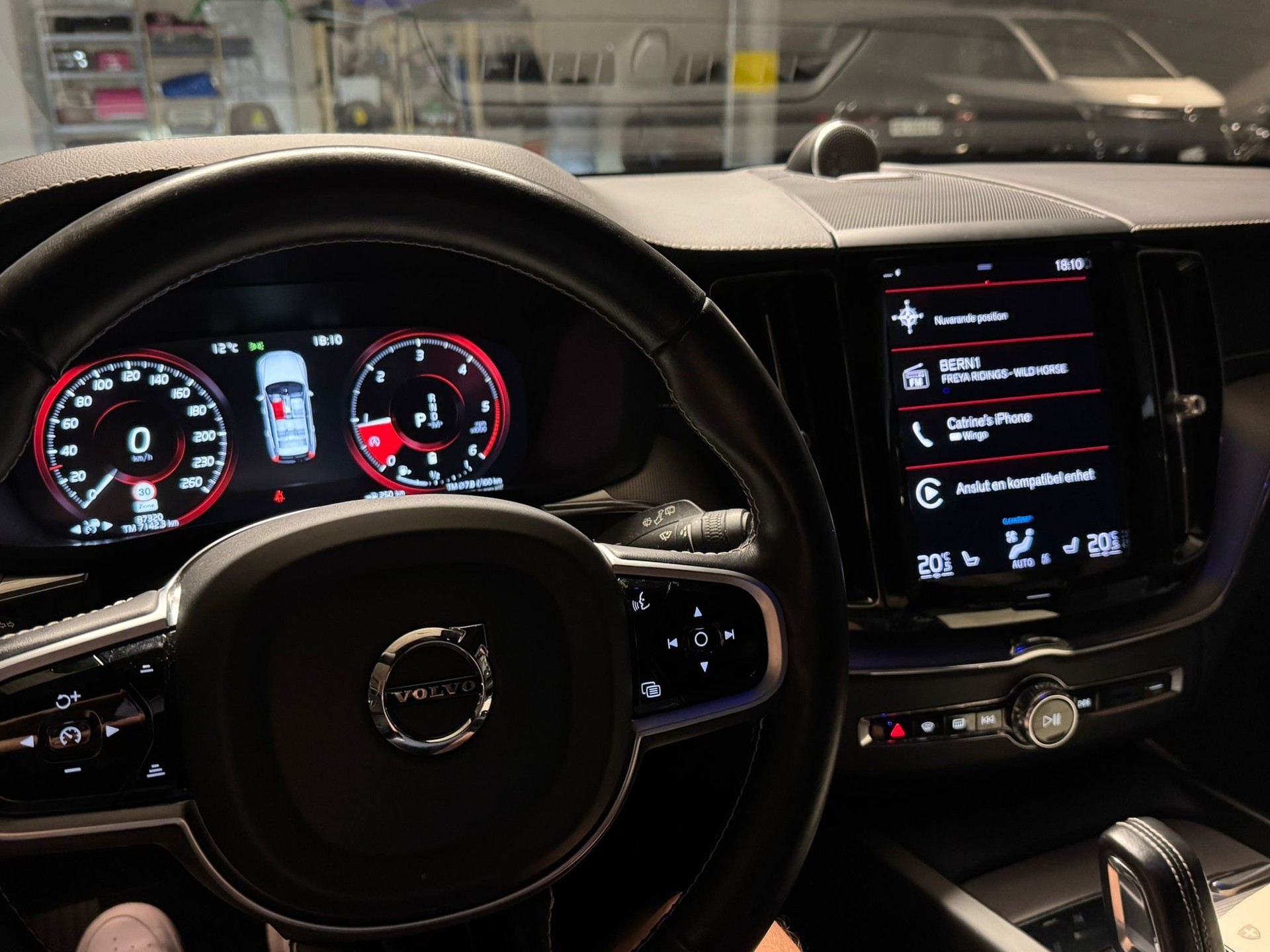 VOLVO 2.0 B5 MH R-Design AWD-image-1