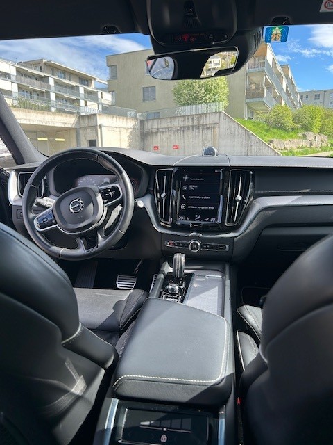 VOLVO 2.0 B5 MH R-Design AWD-image-2