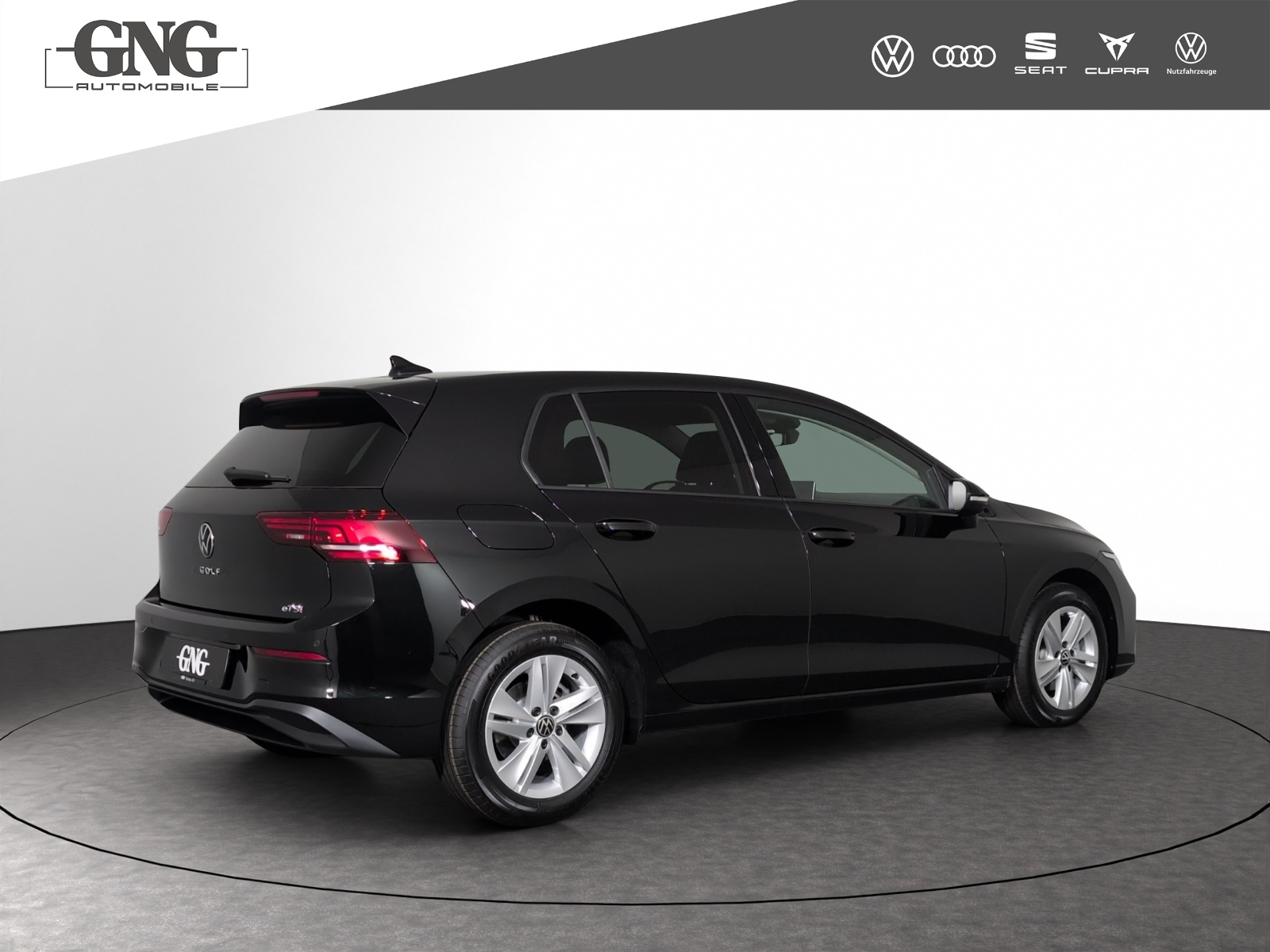 VW Golf 1.5 e TSI mHEV Basis DSG-image-2