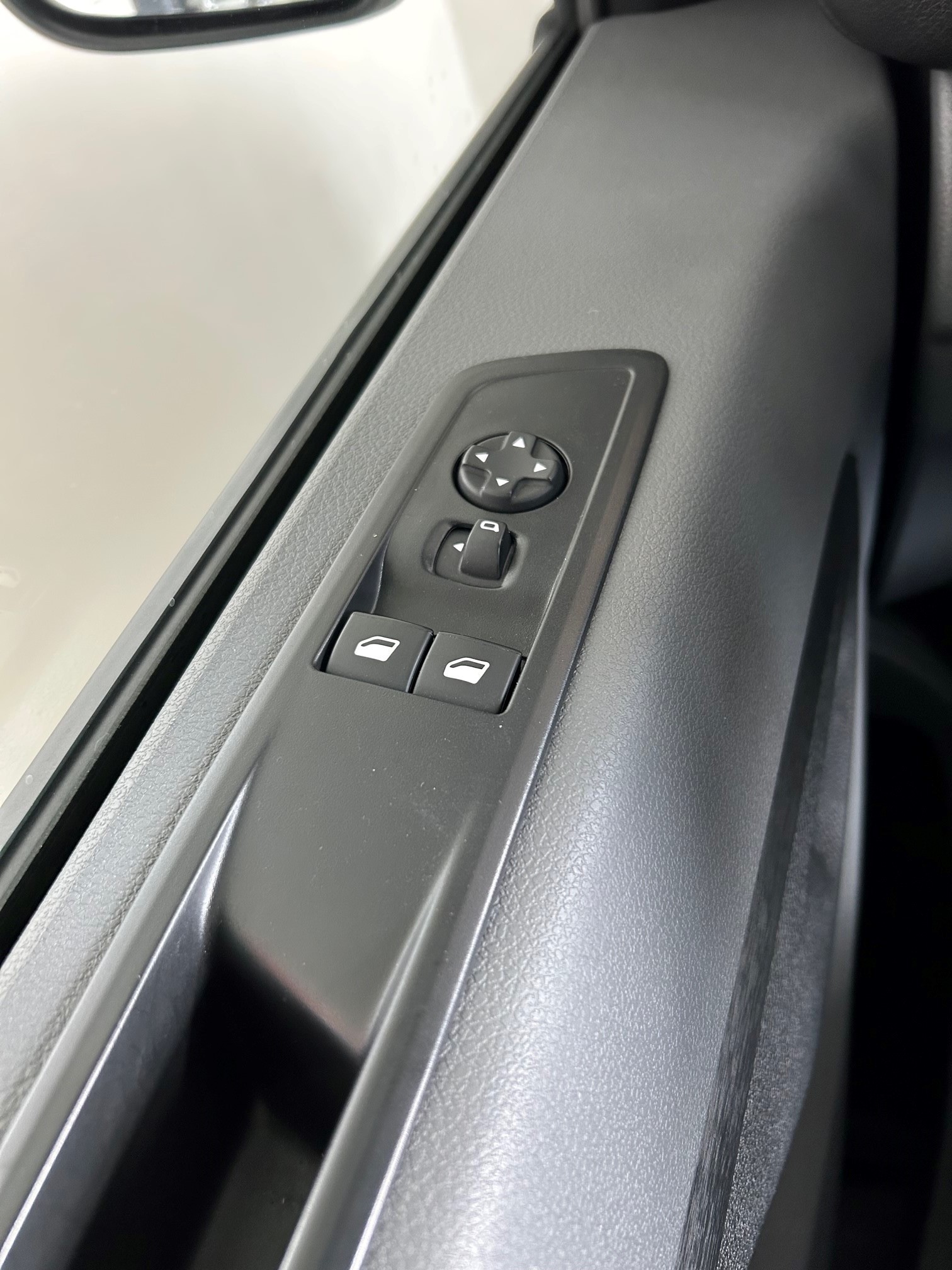 TOYOTA PROACE Van L1 50KWh 7kW OBC Active-image-8