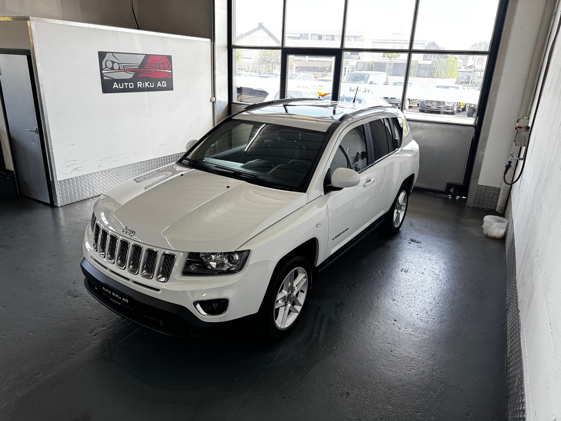 JEEP Compass 2.4 Limited Automatic-image-4