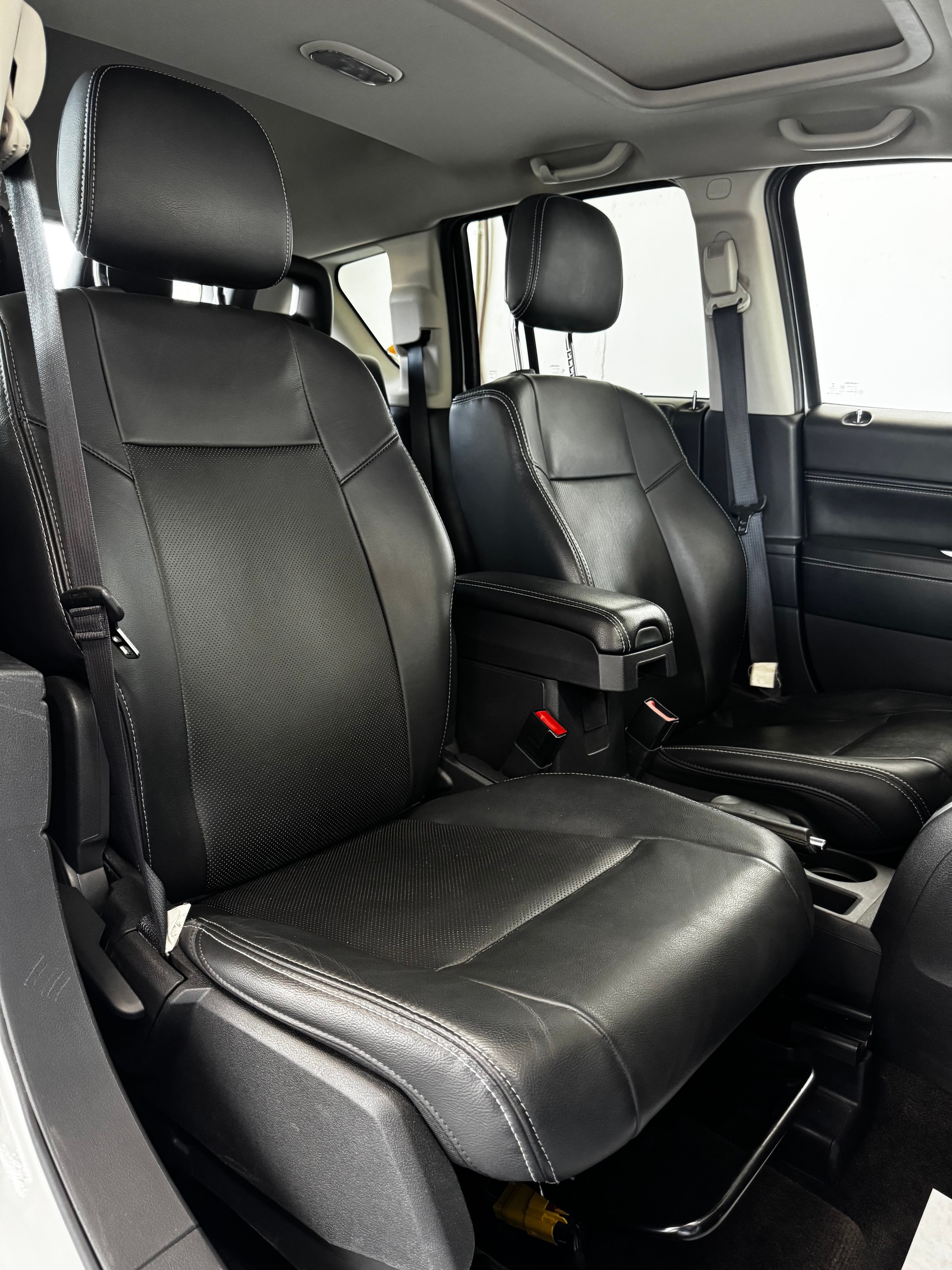 JEEP Compass 2.4 Limited Automatic-image-21