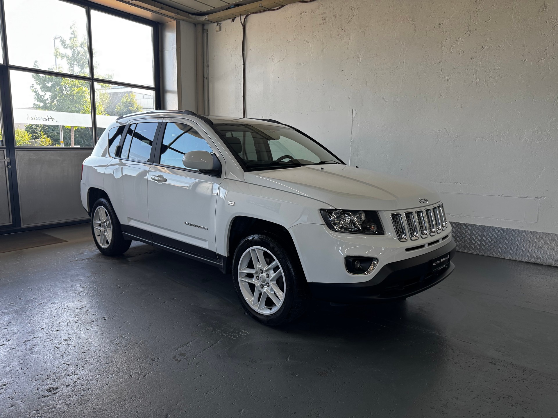 JEEP Compass 2.4 Limited Automatic-image-1