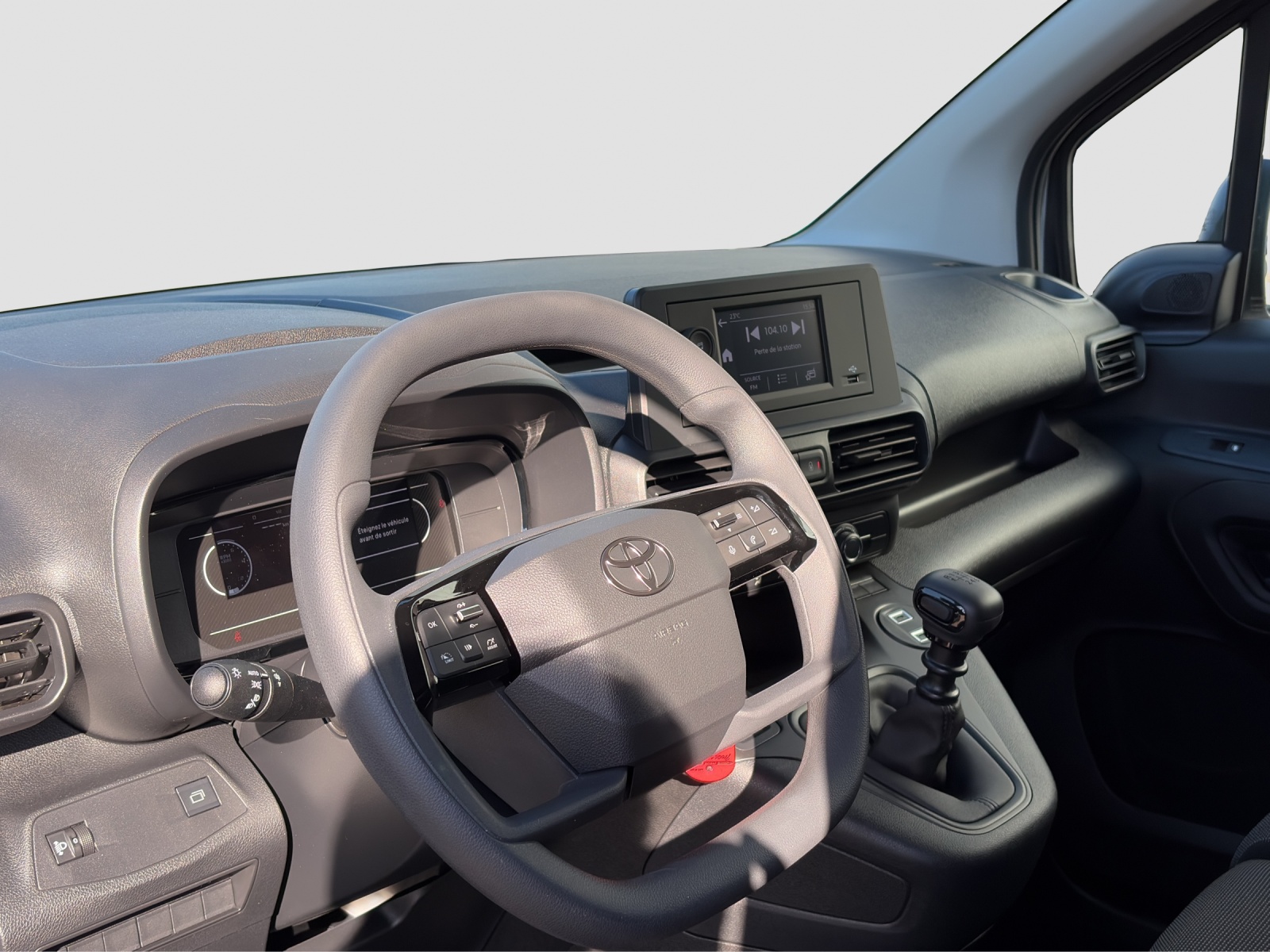 TOYOTA PROACE CITY Van L1 1.2 Active-image-8