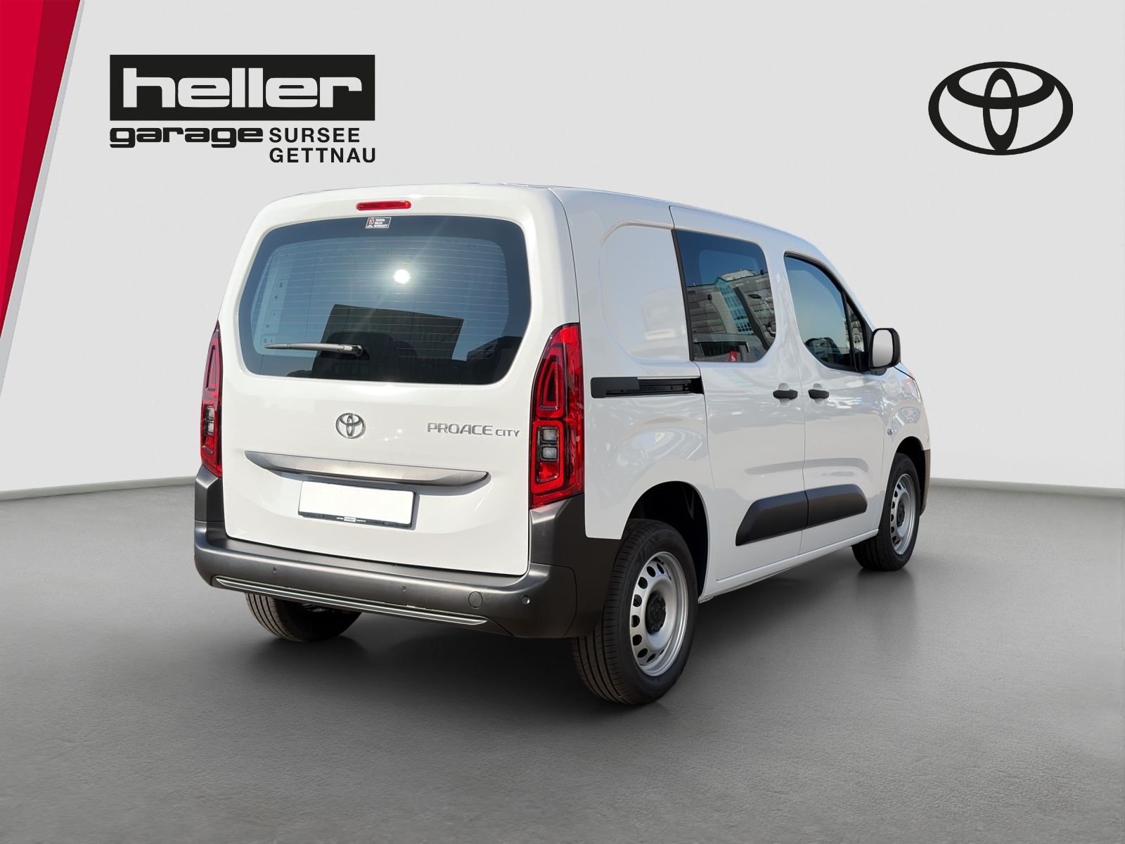 TOYOTA PROACE CITY Van L1 1.2 Active-image-4
