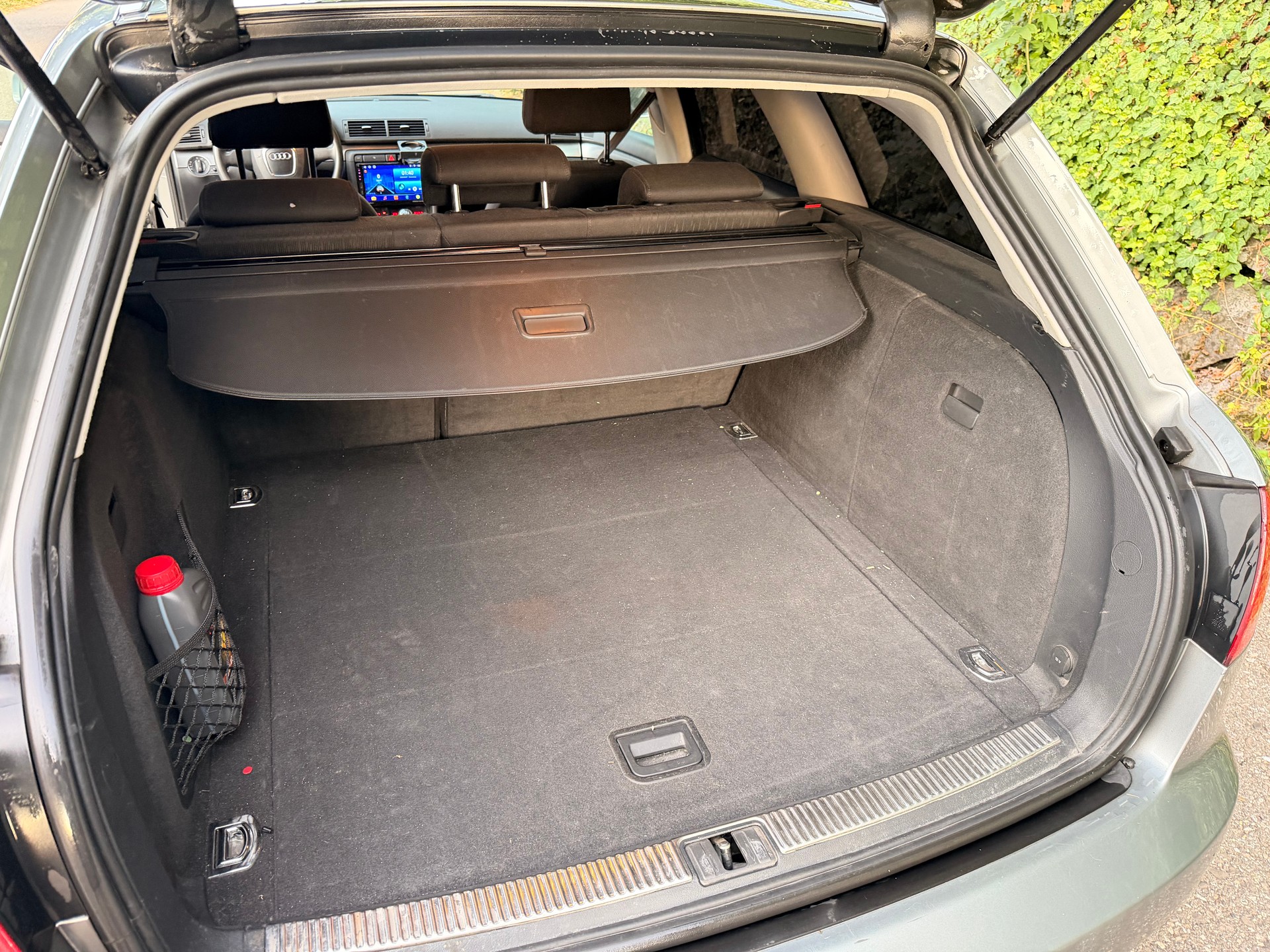 AUDI A4 Avant 2.0 TDI-image-9