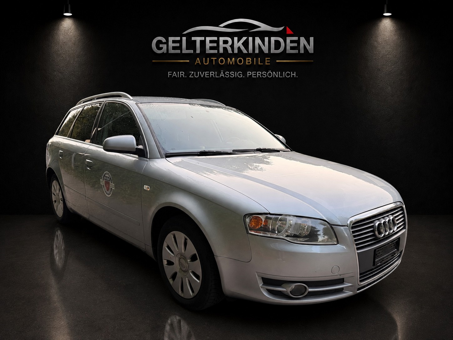 AUDI A4 Avant 2.0 TDI-image-1