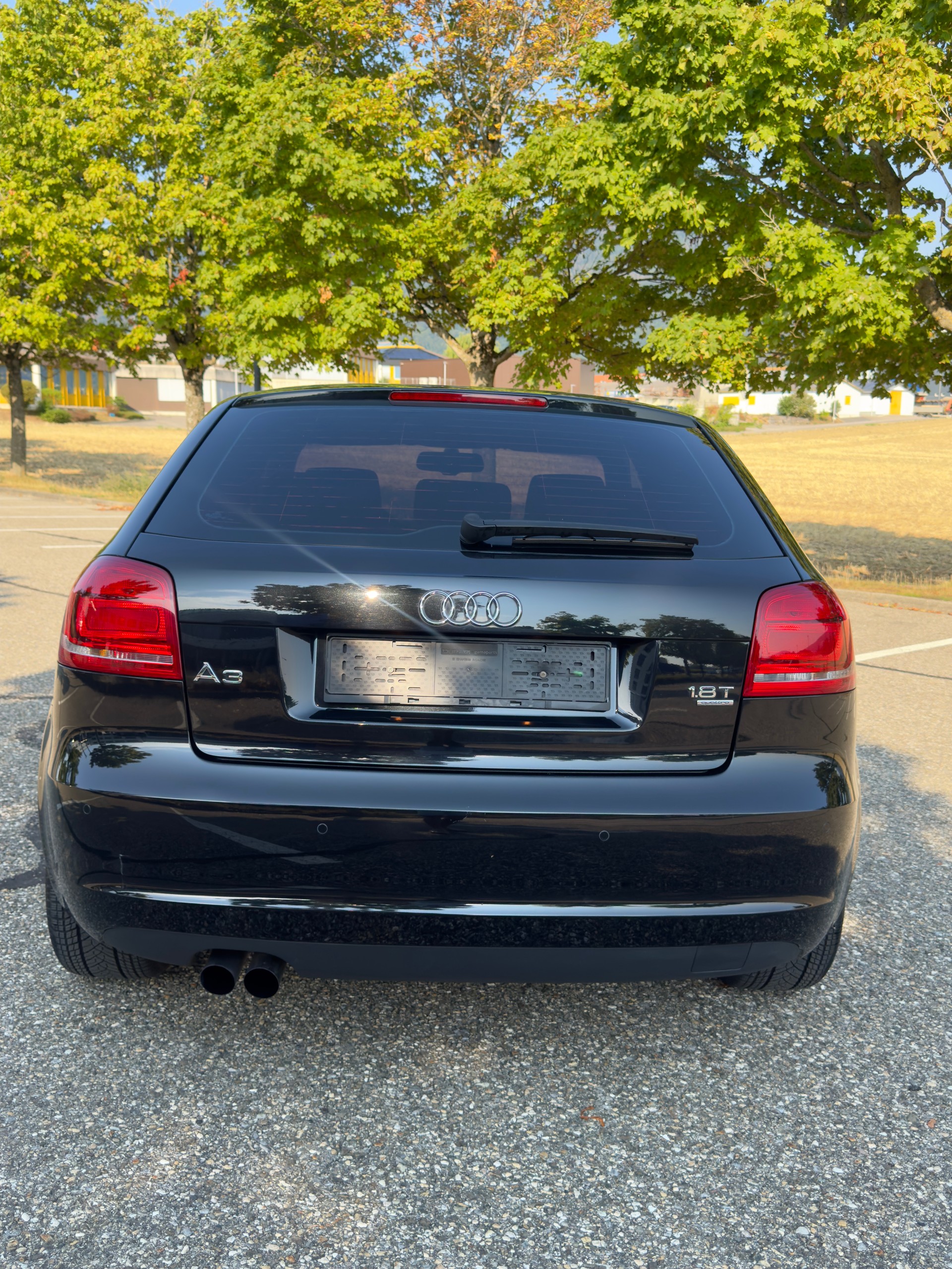 AUDI 1.8 T FSI Attraction quattro-image-5