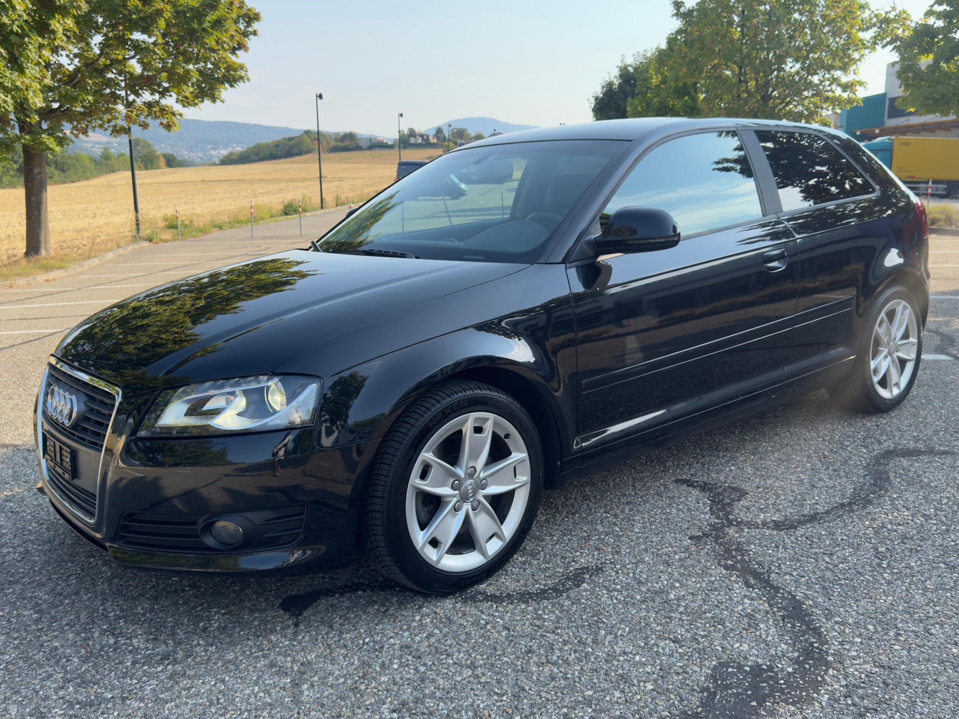 AUDI 1.8 T FSI Attraction quattro-image-0