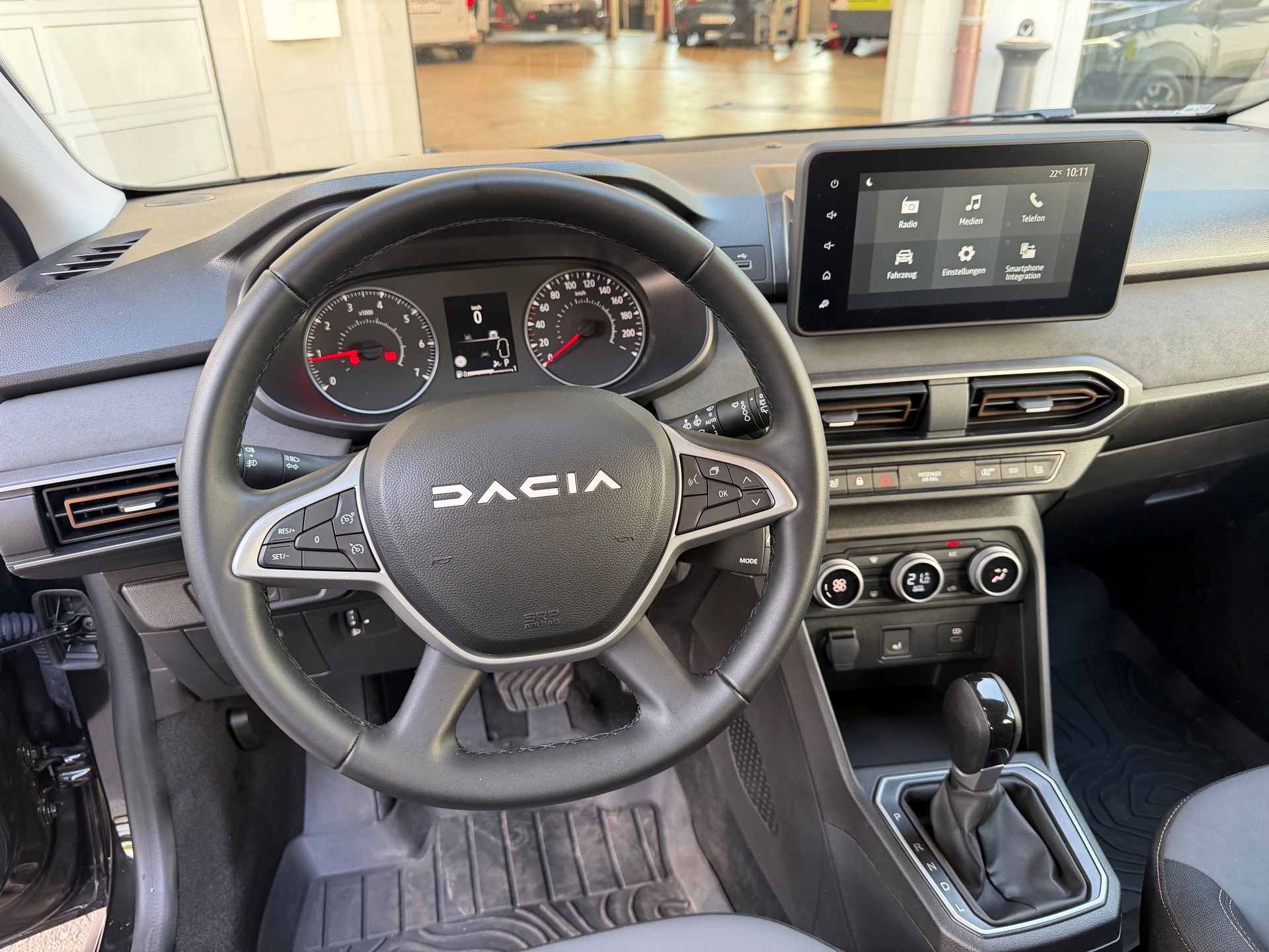 DACIA Sandero Stepway TCe 90 Extreme CVT-image-6