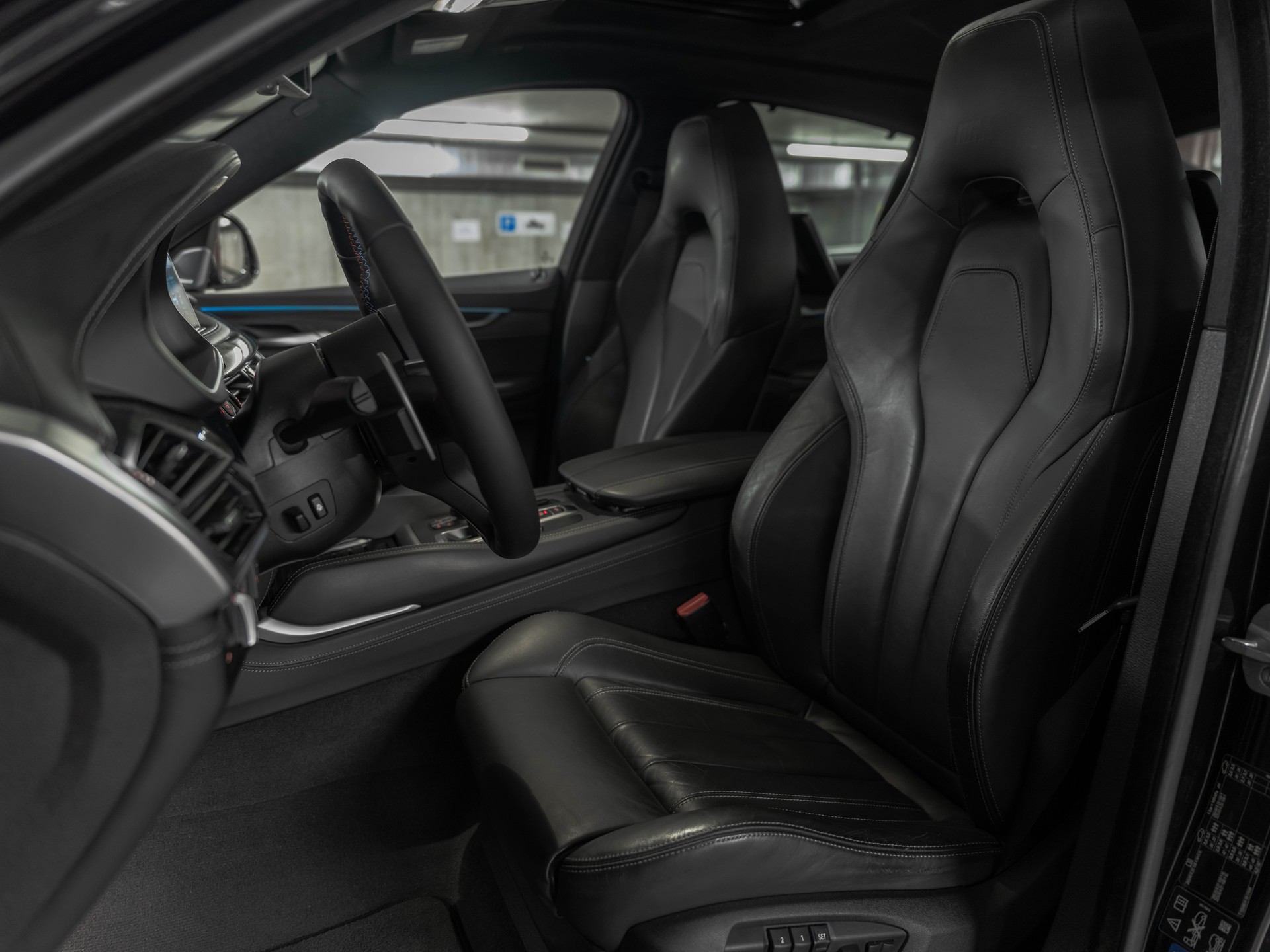 BMW X6M Steptronic-image-28