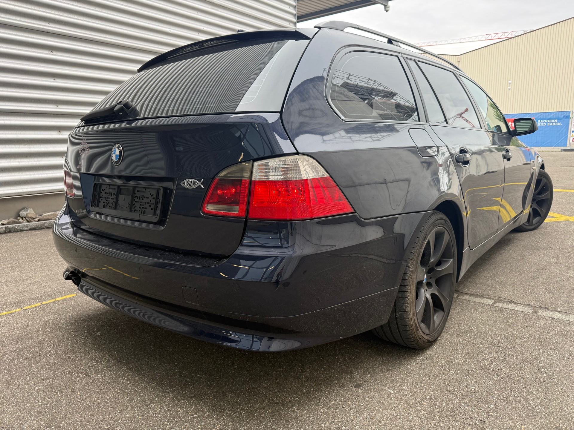 BMW 530d Touring-image-4