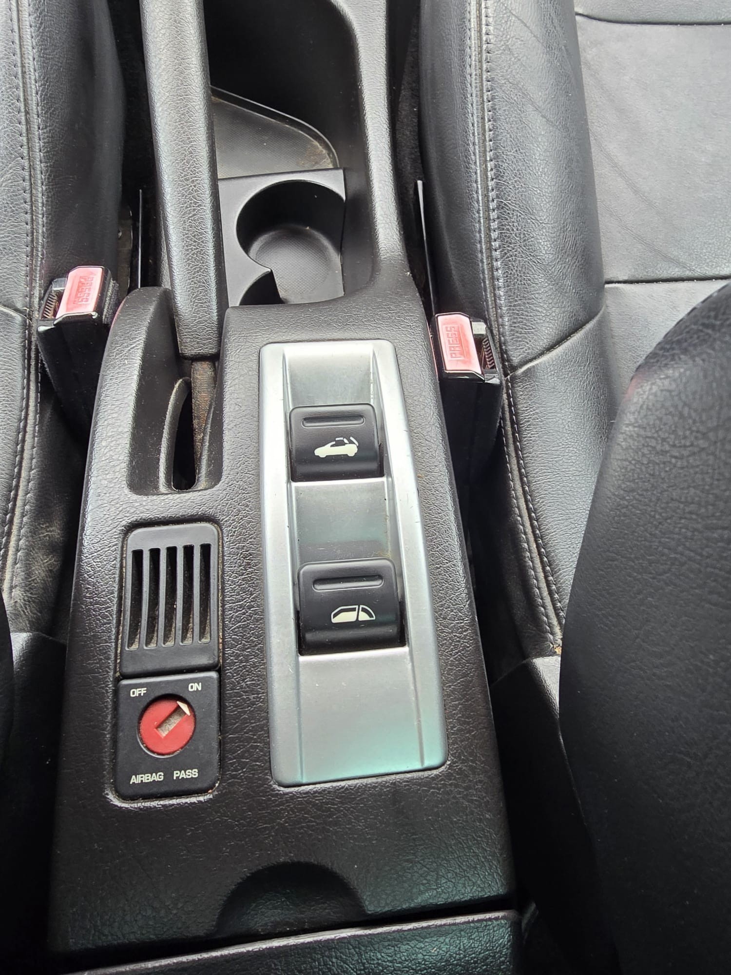 PEUGEOT 307 CC 2.0 16V Dynamic-image-14