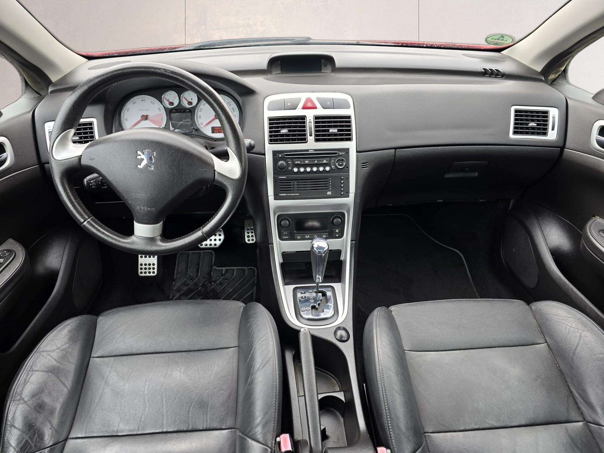 PEUGEOT 307 CC 2.0 16V Dynamic-image-11