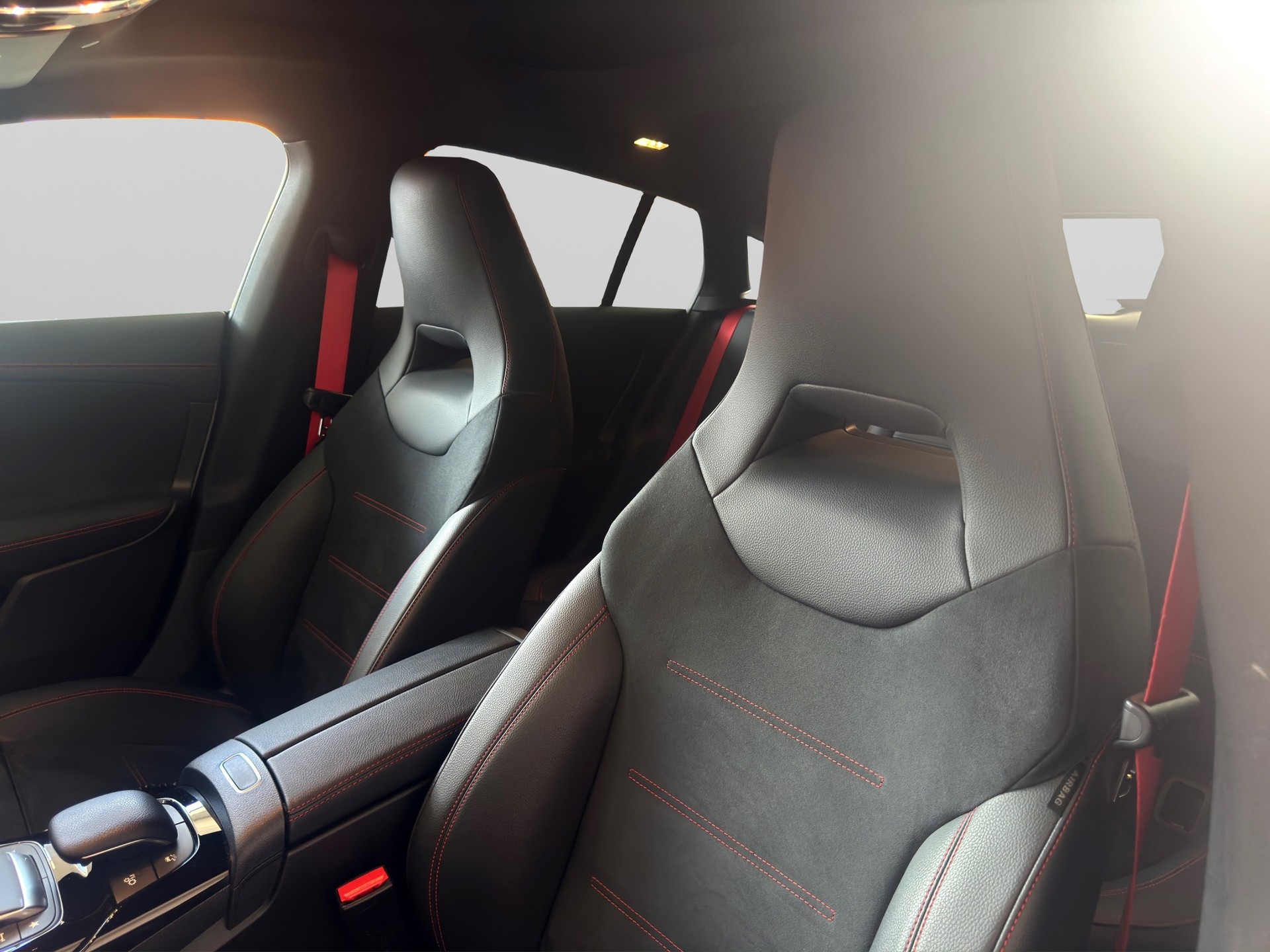 MERCEDES-BENZ CLA Shooting Brake 45 AMG 4Matic+ 8G-DCT-image-10