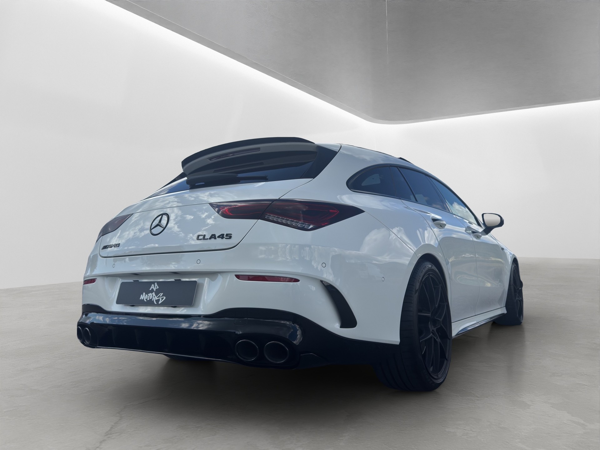 MERCEDES-BENZ CLA Shooting Brake 45 AMG 4Matic+ 8G-DCT-image-9
