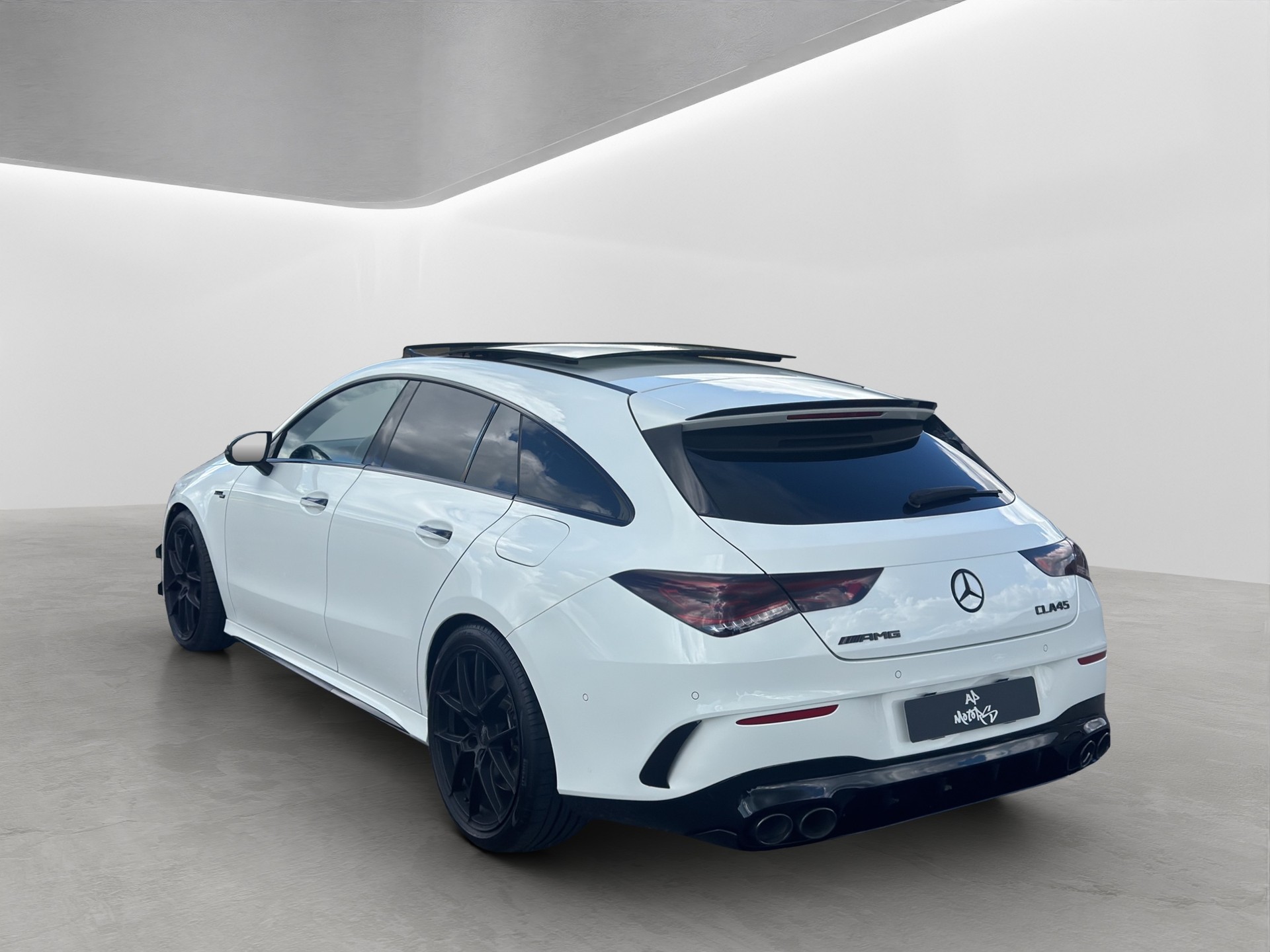 MERCEDES-BENZ CLA Shooting Brake 45 AMG 4Matic+ 8G-DCT-image-1