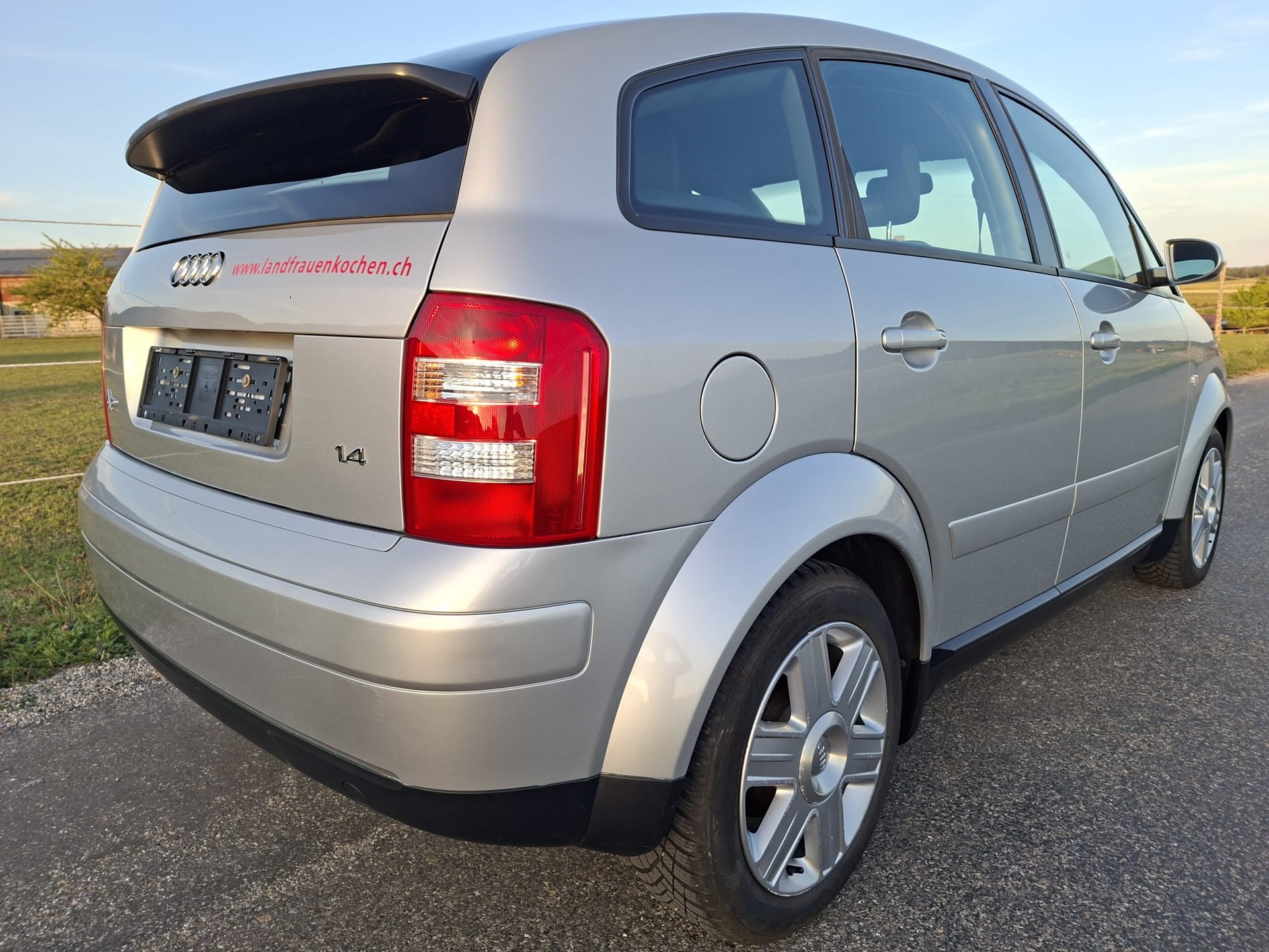 AUDI A2 1.4-image-5