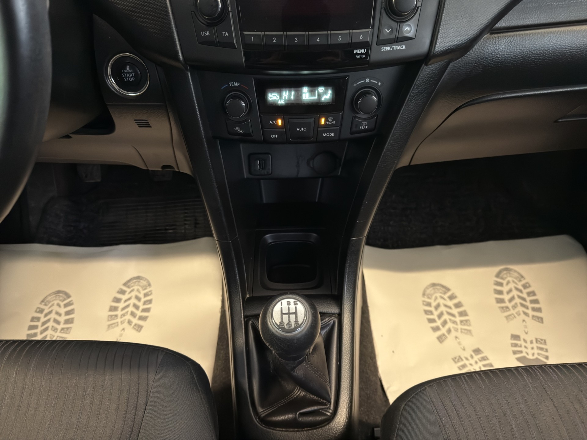 SUZUKI Swift 1.2i 16V GL 4x4-image-10