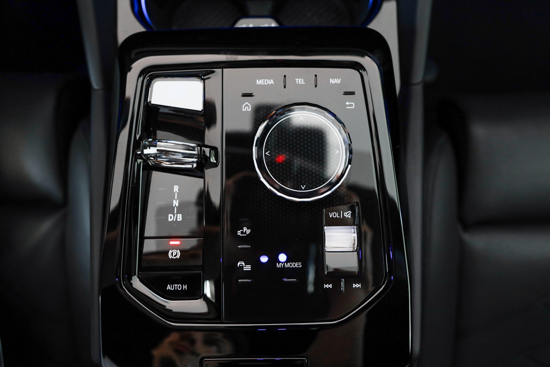 BMW i5 M60 xDrive M Sport Pro Brooklyn Grau * CH * Pack Travel & Confort-image-16
