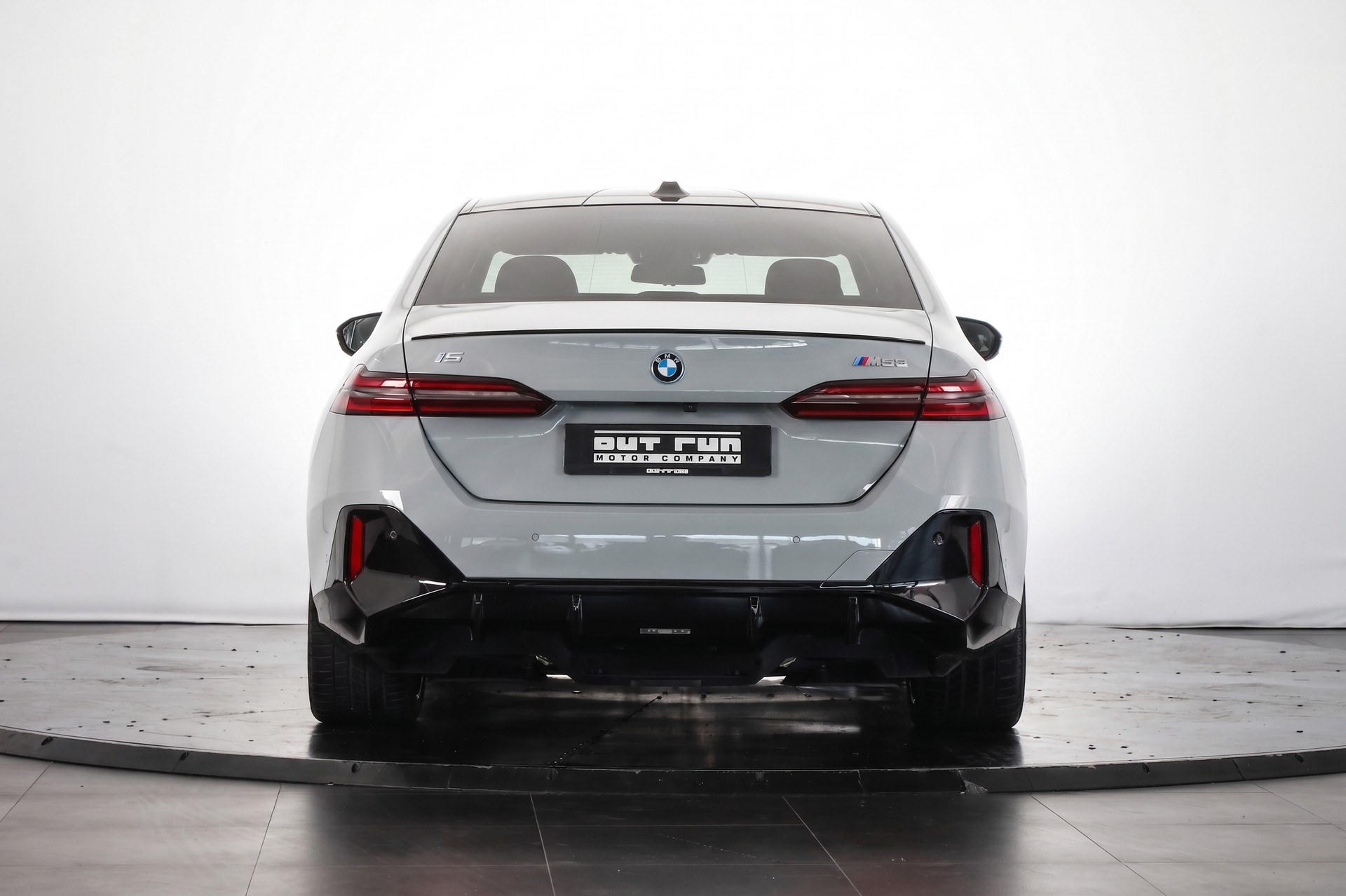 BMW i5 M60 xDrive M Sport Pro Brooklyn Grau * CH * Pack Travel & Confort-image-2