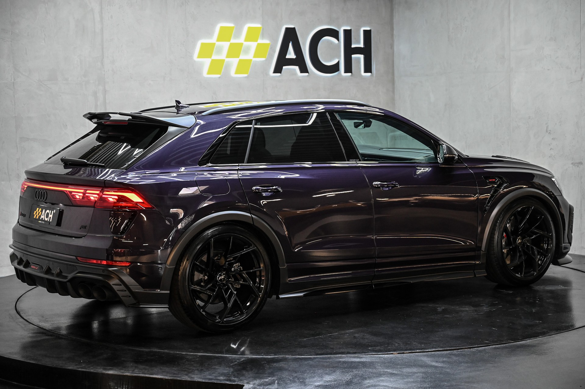 AUDI ABT RS Q8 Legacy Edition 1 of 125 SUV 4.0 V8 TFSI performance quattro Tiptronic-image-9