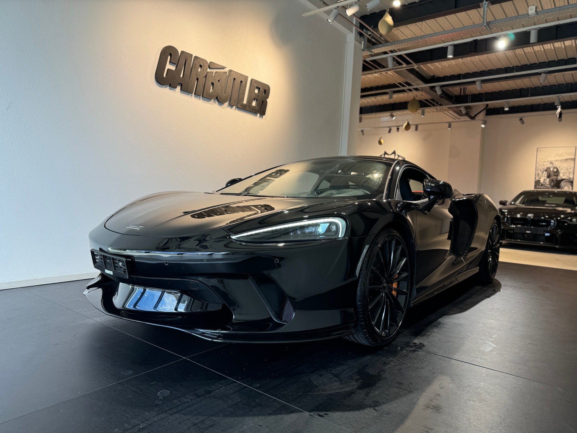 McLAREN GT Onyx FULL BLACK 🚀 Free Service!-image-2