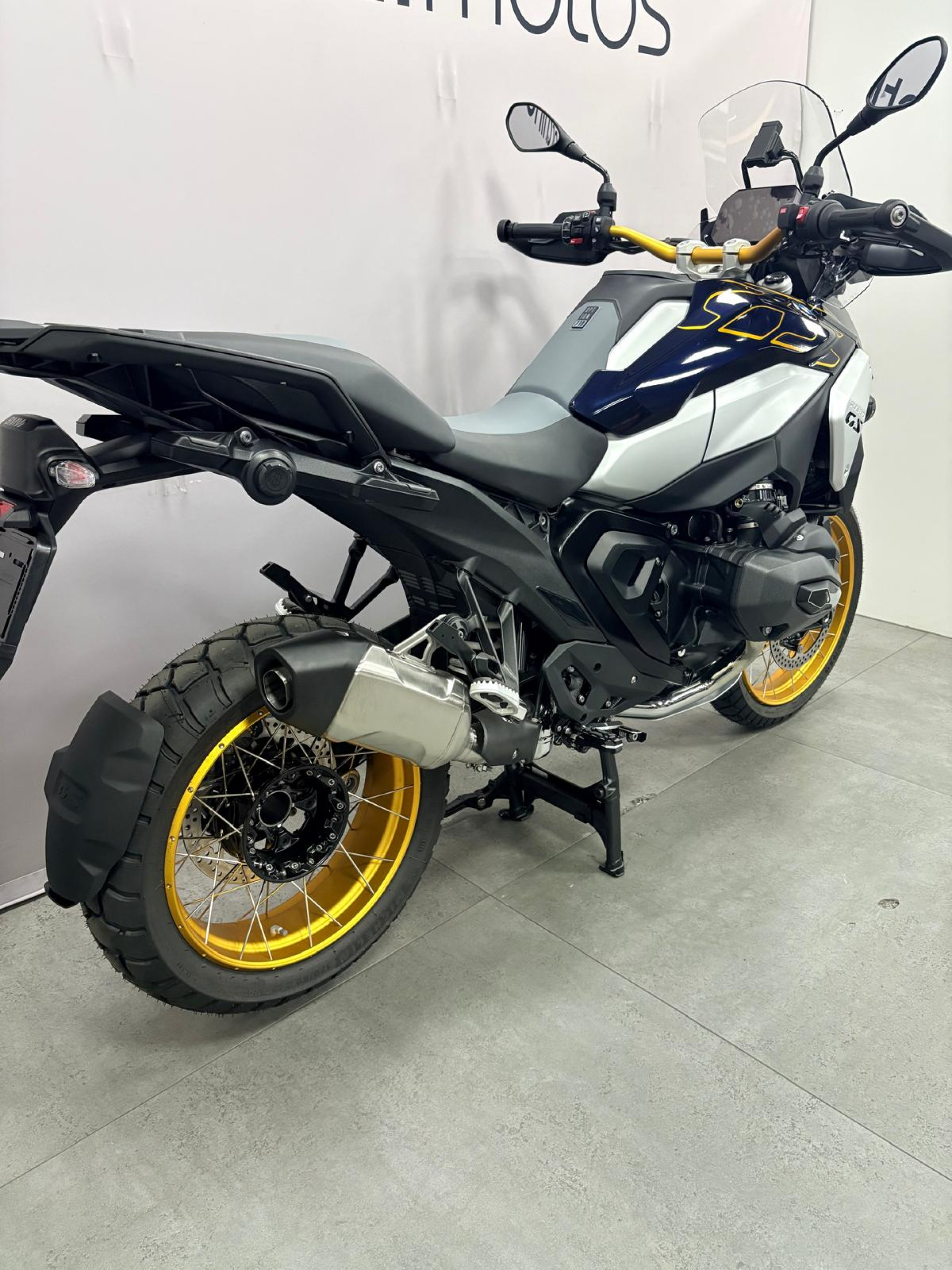 BMW R 1300 GS ASA INCLUS : BOXER BONUS 1500 - + FACCHINETTI DAYS 600-showroom-element-1