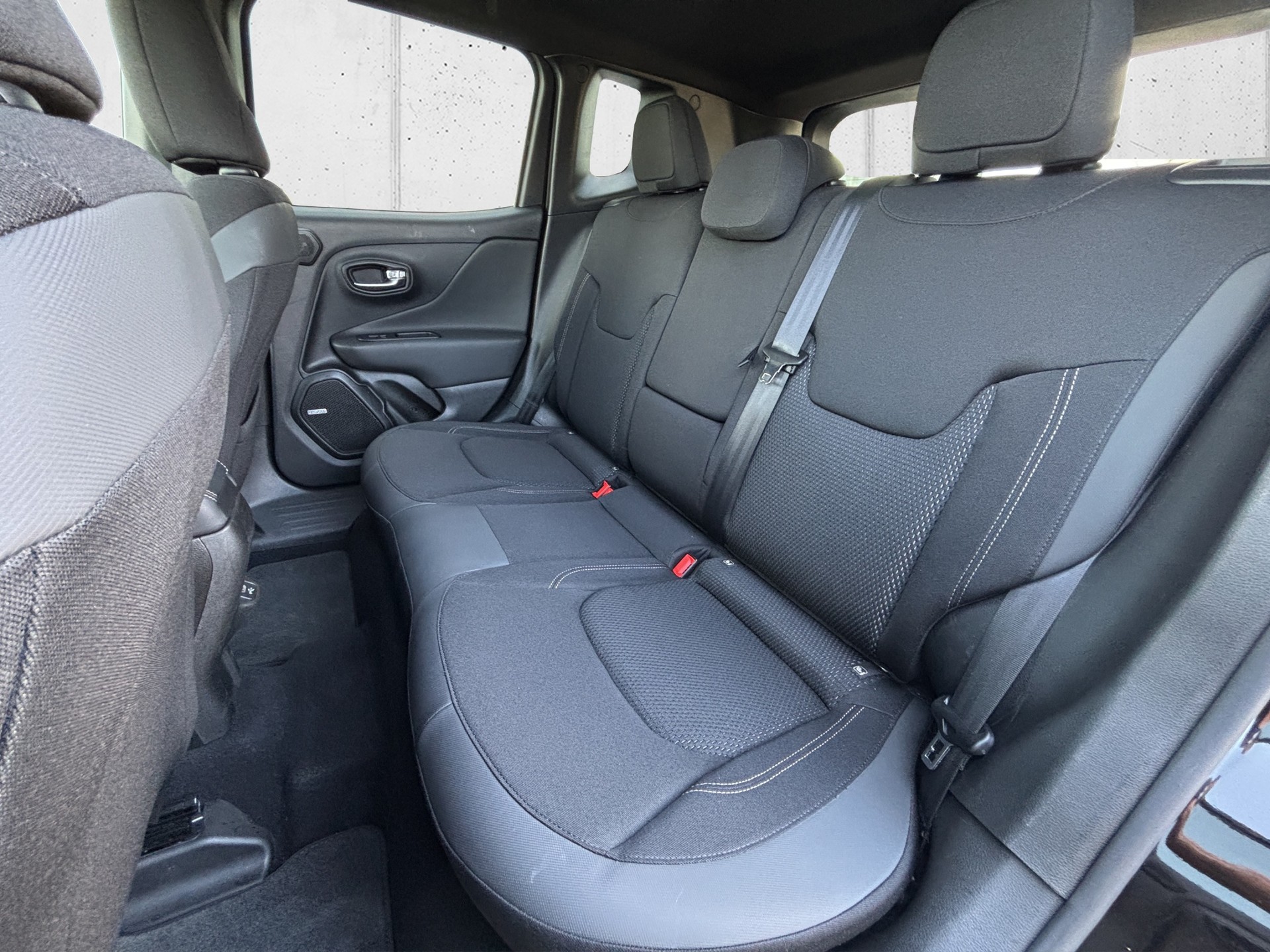 JEEP Renegade 1.3 S 4xe-image-11