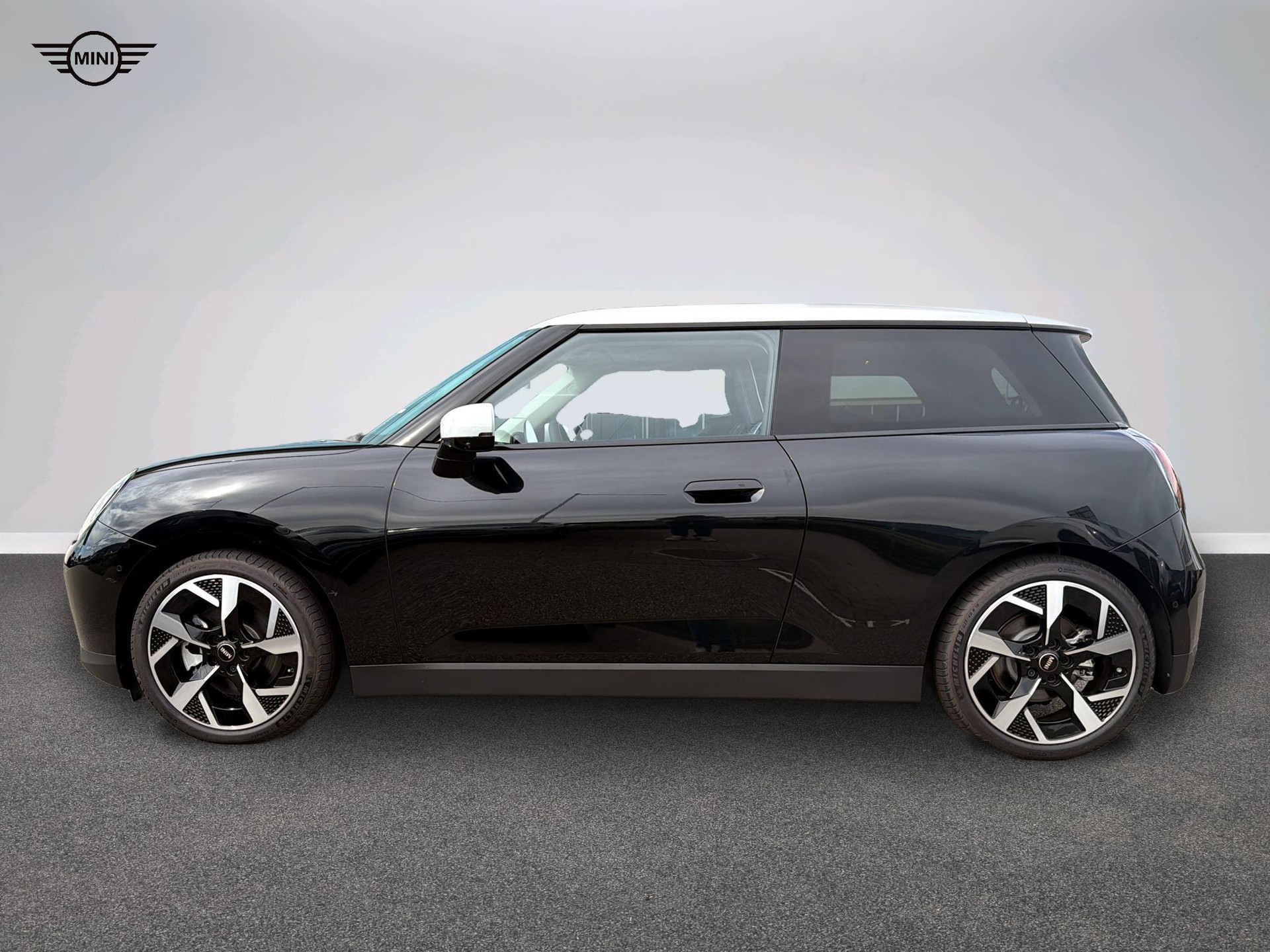 MINI Cooper SE-image-1