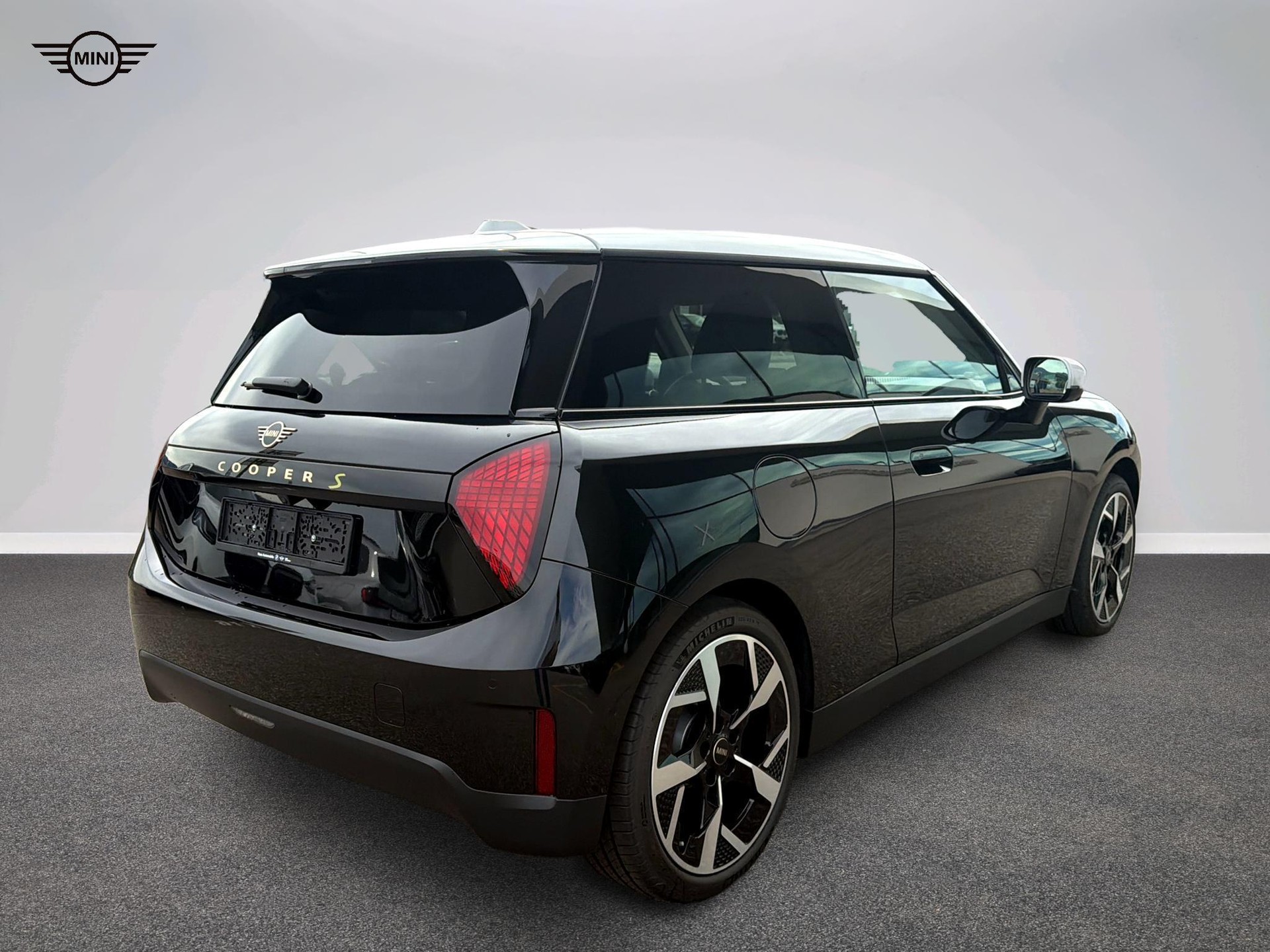 MINI Cooper SE-image-4
