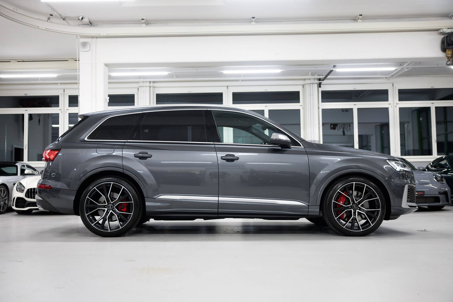 AUDI SQ7 TFSI quattro tiptronic-showroom-element-3