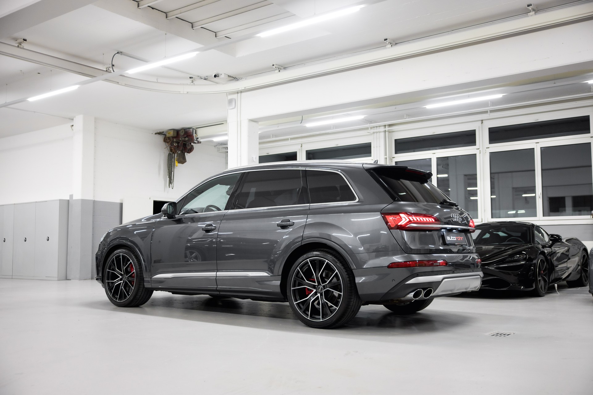 AUDI SQ7 TFSI quattro tiptronic-image-6