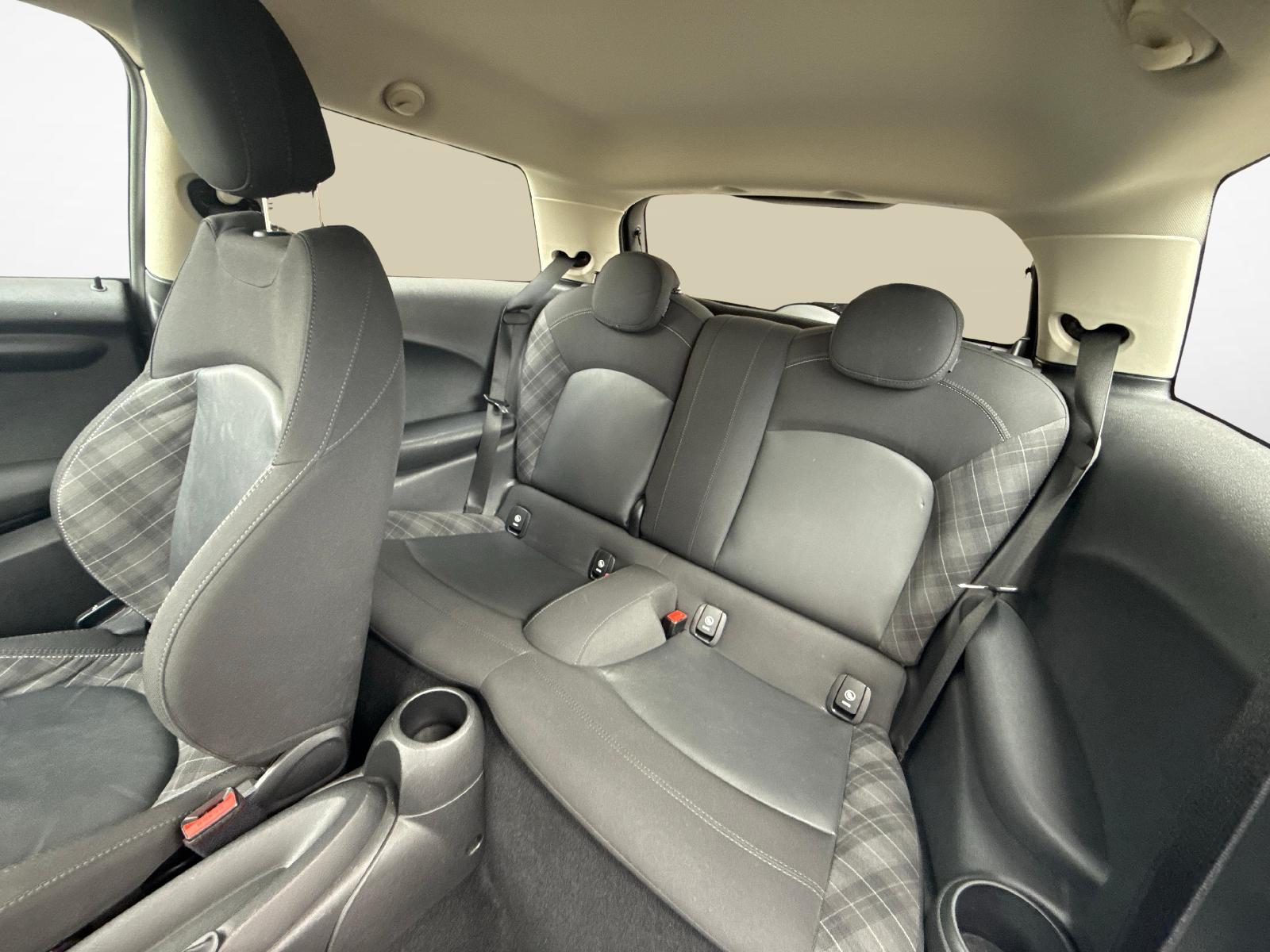 MINI Cooper F56-image-11
