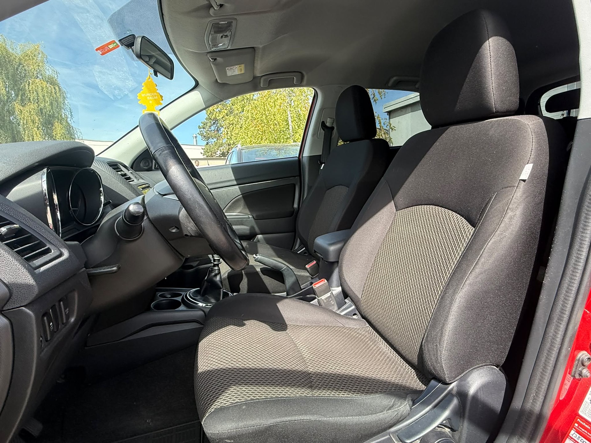 MITSUBISHI ASX 1.6 DID Style 4WD-image-8