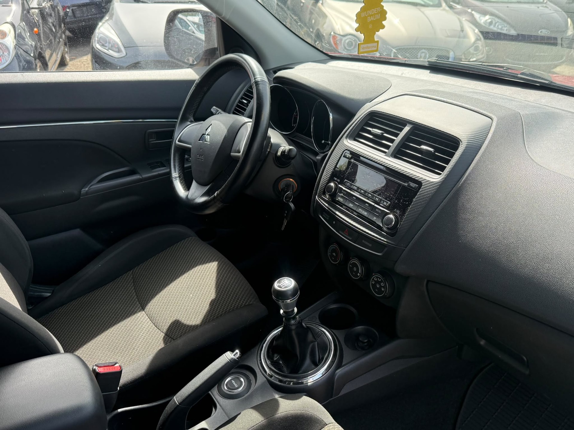 MITSUBISHI ASX 1.6 DID Style 4WD-image-13
